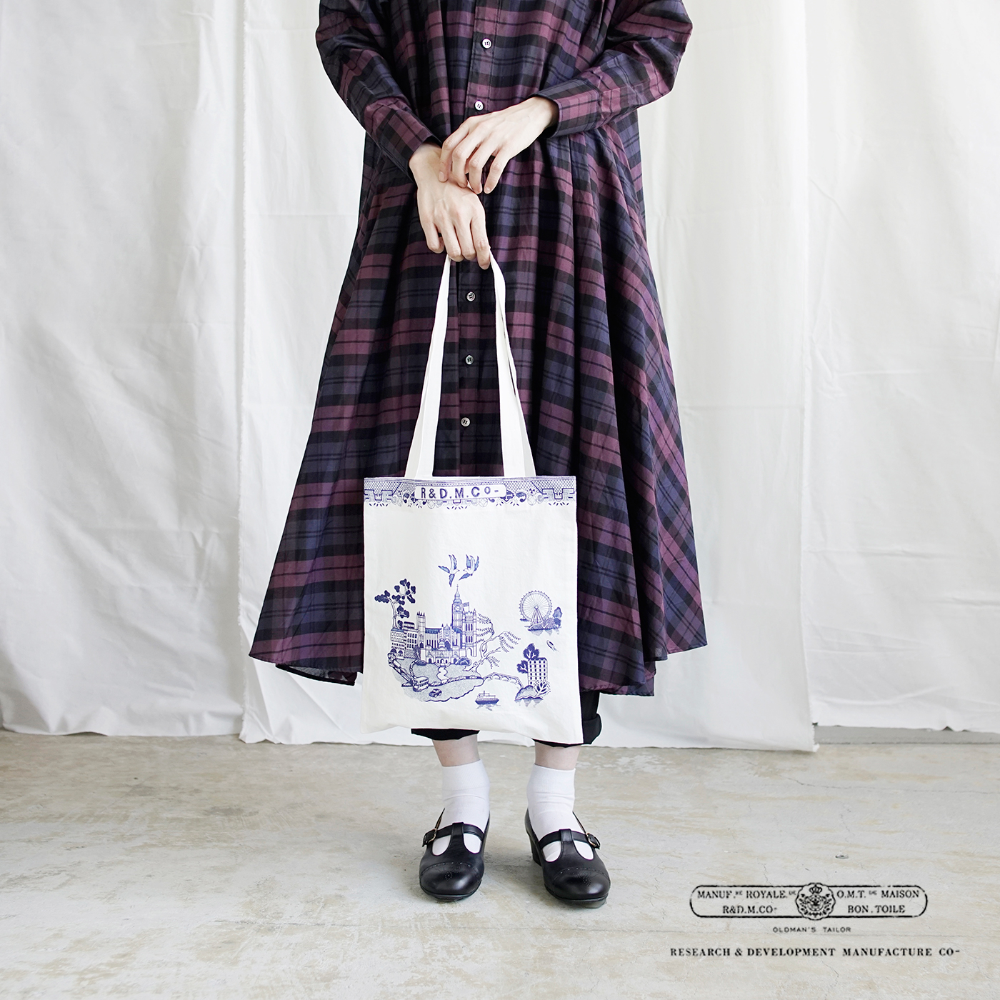 【ゆうパケット選択可】R & D.M.Co-(オールドマンズテーラー)ロンドンブルーウィロートートバッグ”LONDON BLUE WILLOW  TOTE BAG” 3716