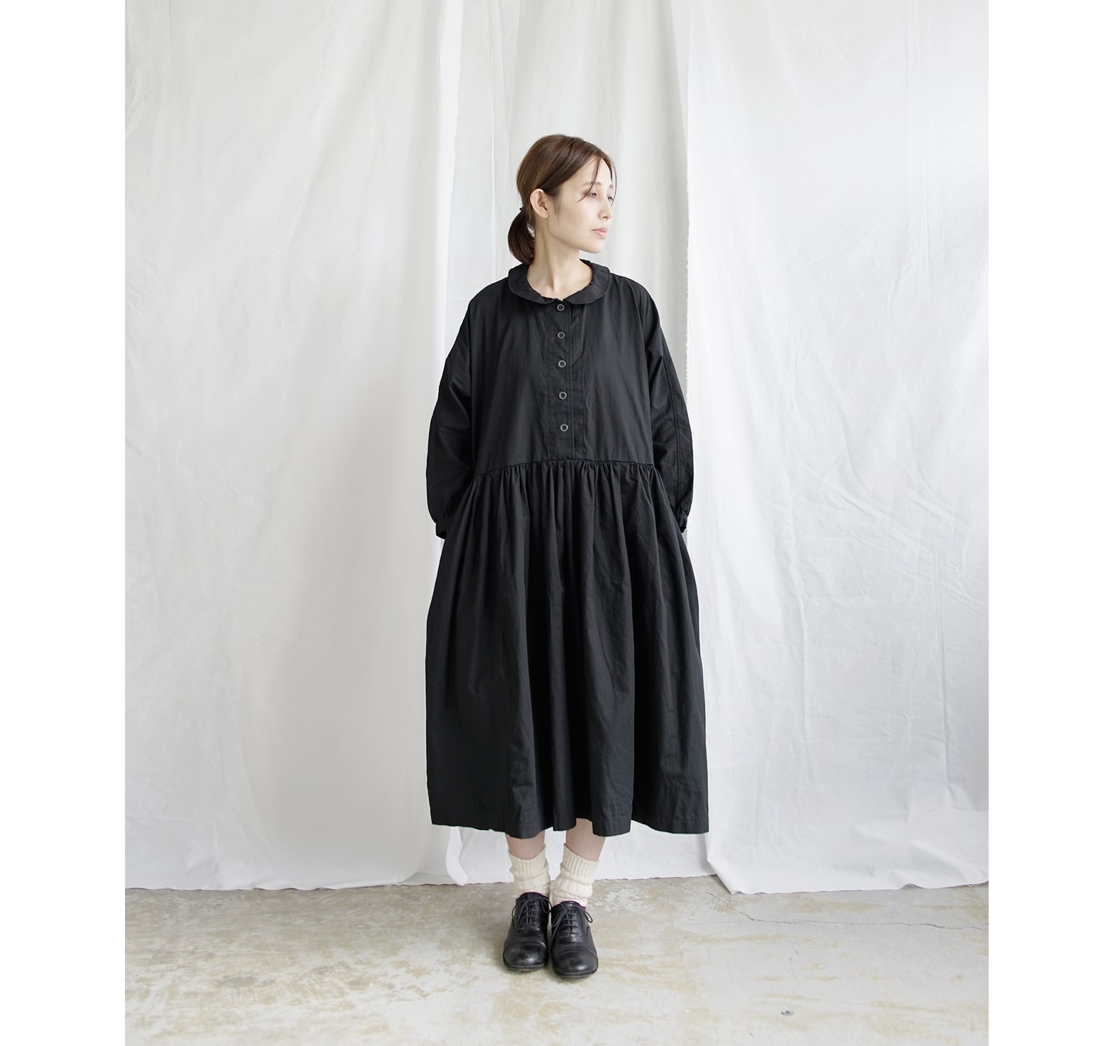 Au Garcons オーギャルソン コットンリネンウエスト切替ギャザーワンピース Lara Iroma Aranciato Au Garcons オーギャルソン コットンリネンウエスト切替ギャザーワンピース Lara Iroma Aranciato