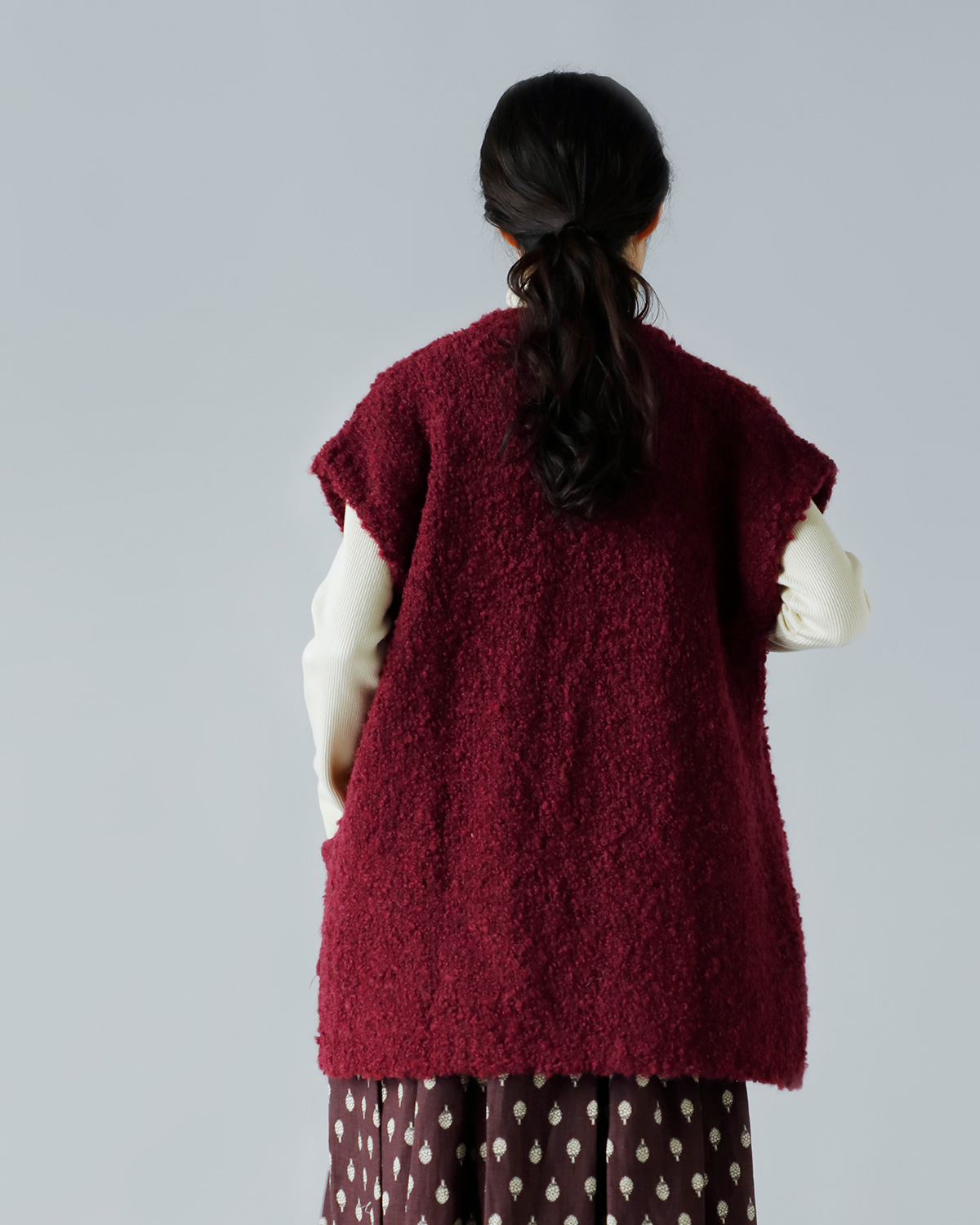 maison de soil(] h \C)3GG u[N VlbN st xXg g3GG Boucle V-neck Vest With Pinh cnmds2251a