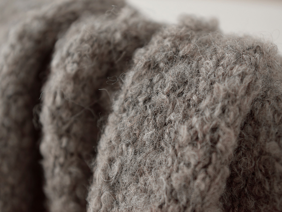 maison de soil(] h \C)3GG u[N VlbN st xXg g3GG Boucle V-neck Vest With Pinh cnmds2251a