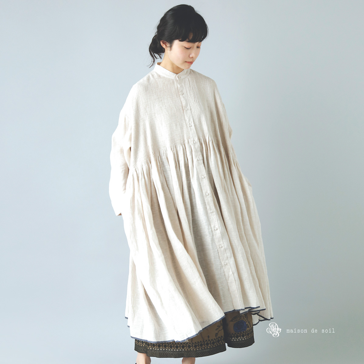 maison de soil(メゾン ド ソイル)リネンバンドカラーシャツドレス“Banded Shirt Dress With Mini  Pintuck” inmds22005