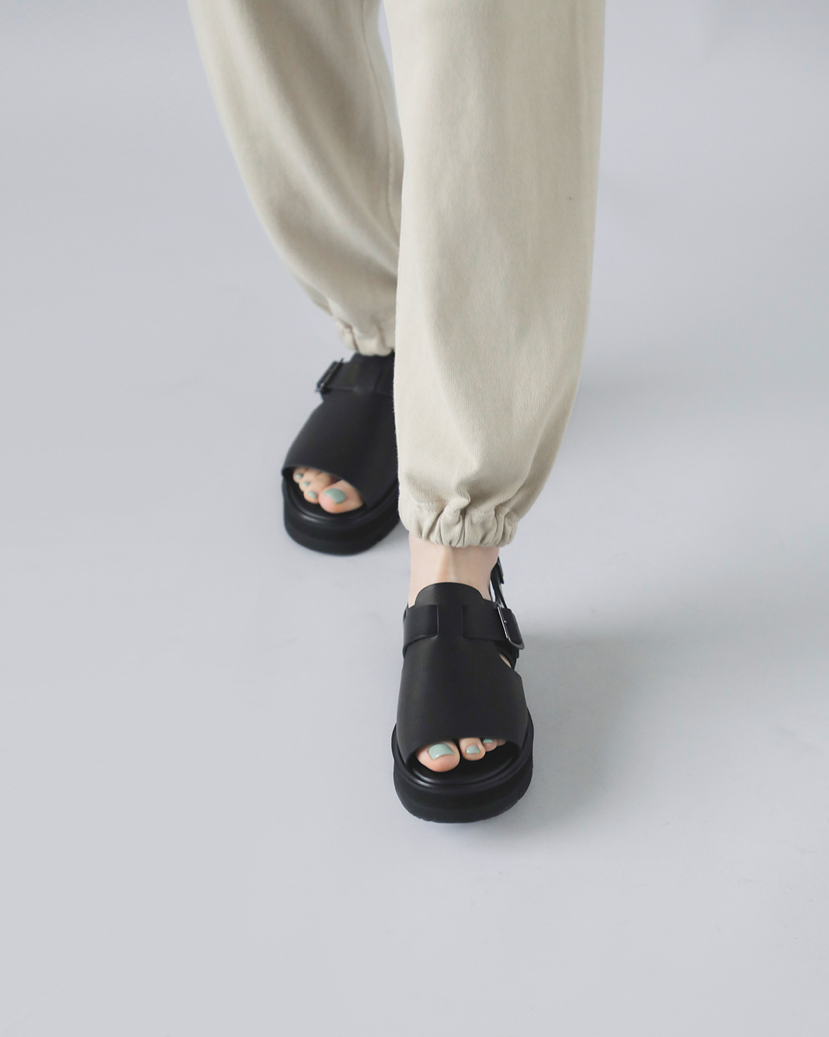 BEAUTIFUL SHOES(r[eBtV[Y)XeAU[ ru\[ I[vgD T_ open-toe-sandals