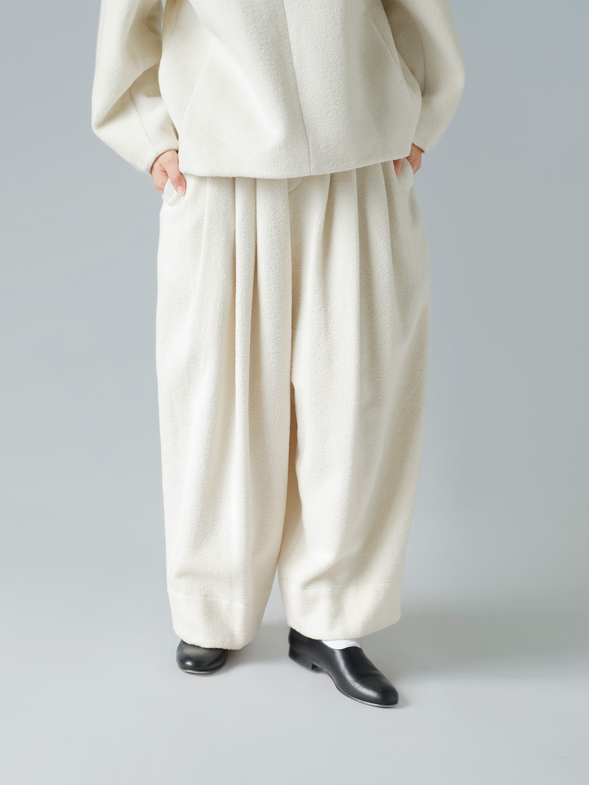 TENNE HANDCRAFTED MODERN(enhNtebh_)EGXg u jbg 3^bN Ch pc gwaist rib knit 3 tuck wide pantsh 007o