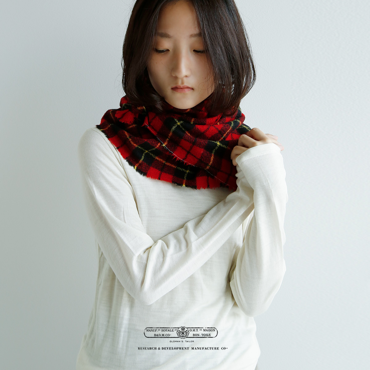 R & D.M.Co-(I[h}Ye[[)E[ ^[^ `FbN }t[ gWOOL TARTAN CHECK MUFFLERh 7064