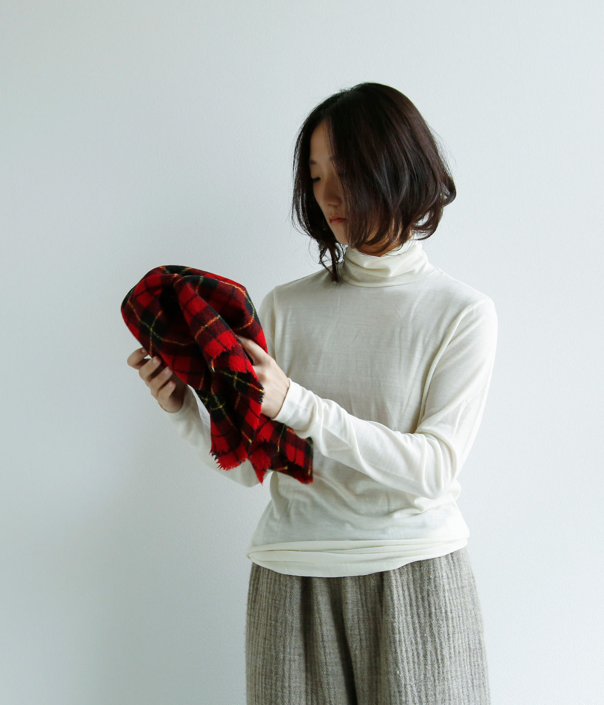 R & D.M.Co- オールドマンズテーラー ウール タータン チェック マフラー “WOOL TARTAN CHECK MUFFLER” 7064  | iroma..aranciato