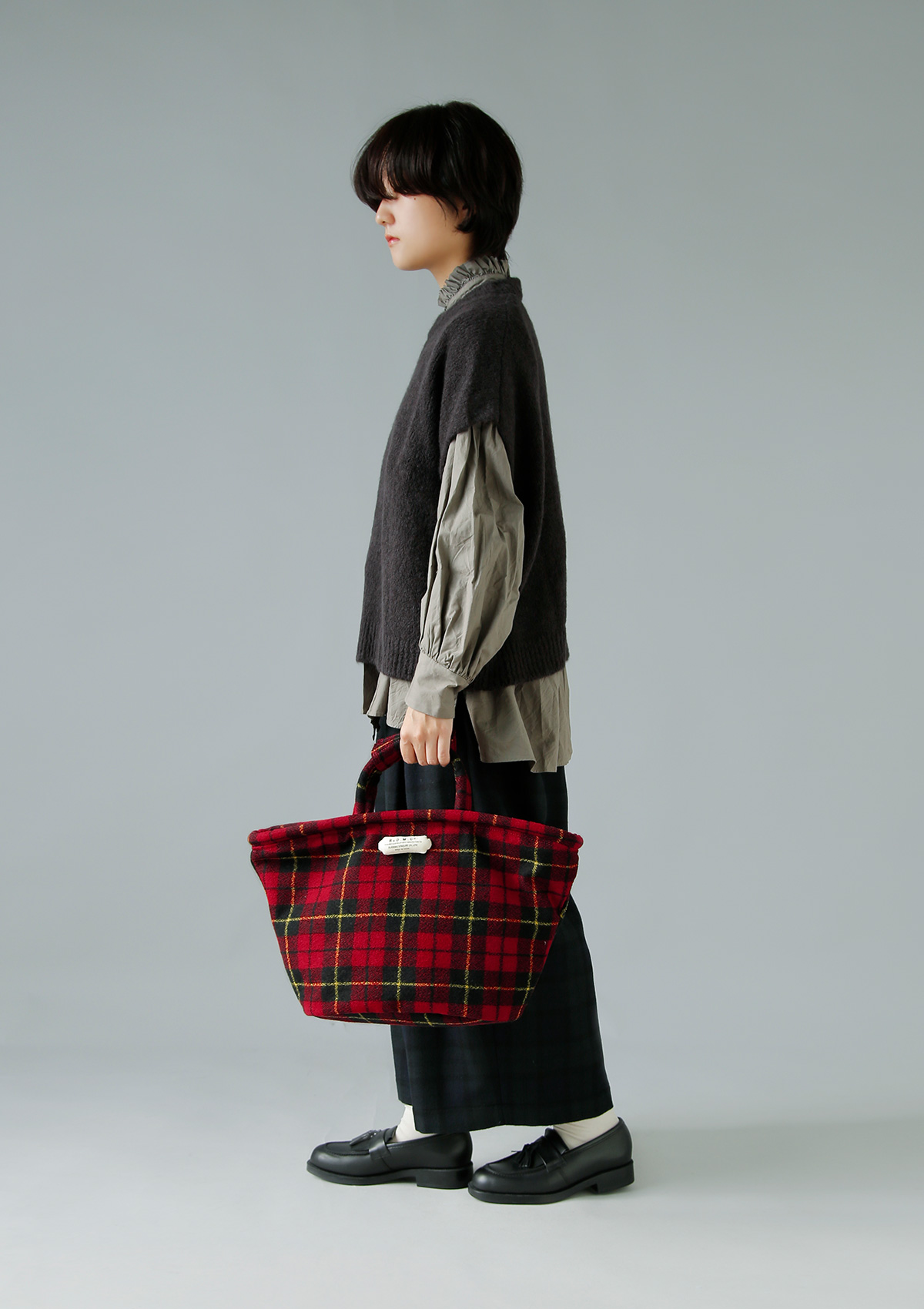 R & D.M.Co-(I[h}Ye[[)E[ ^[^ `FbN }VF obO gWOOL TARTAN CHECK MARCHE BAGh 7066