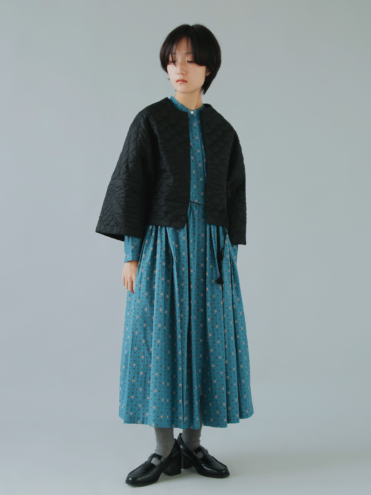 R & D.M.Co-(I[h}Ye[[)X[ `[t p^[ tg I[v hX gSMALL MOTIF PATTERN FRONT OPEN DRESSh 7098