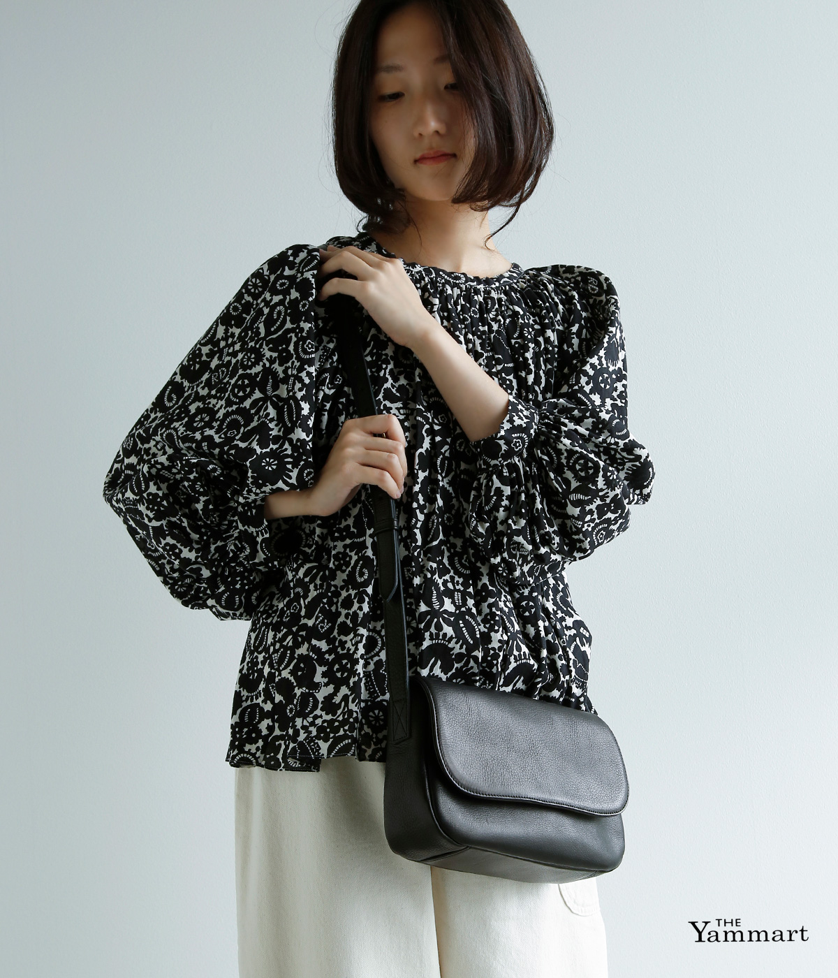 SHELLAC カウレザーショルダーバッグ Yammart ヤマート カウレザー 斜め掛け ショルダーバッグ “plain