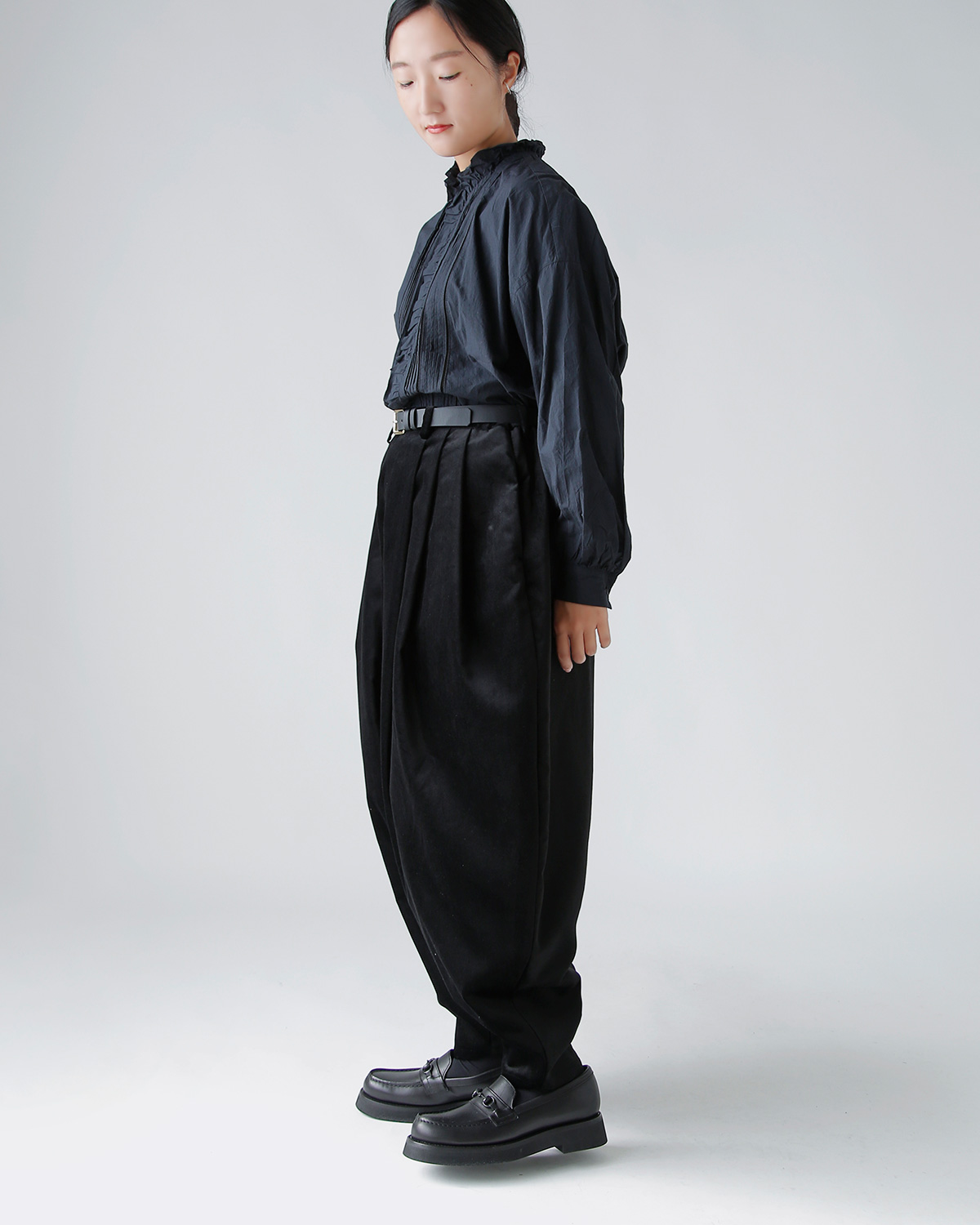 TENNE HANDCRAFTED MODERN(enhNtebh_)vXxxbg 3^bN e[p[h pc g3 tuck tapered pantsh 0028