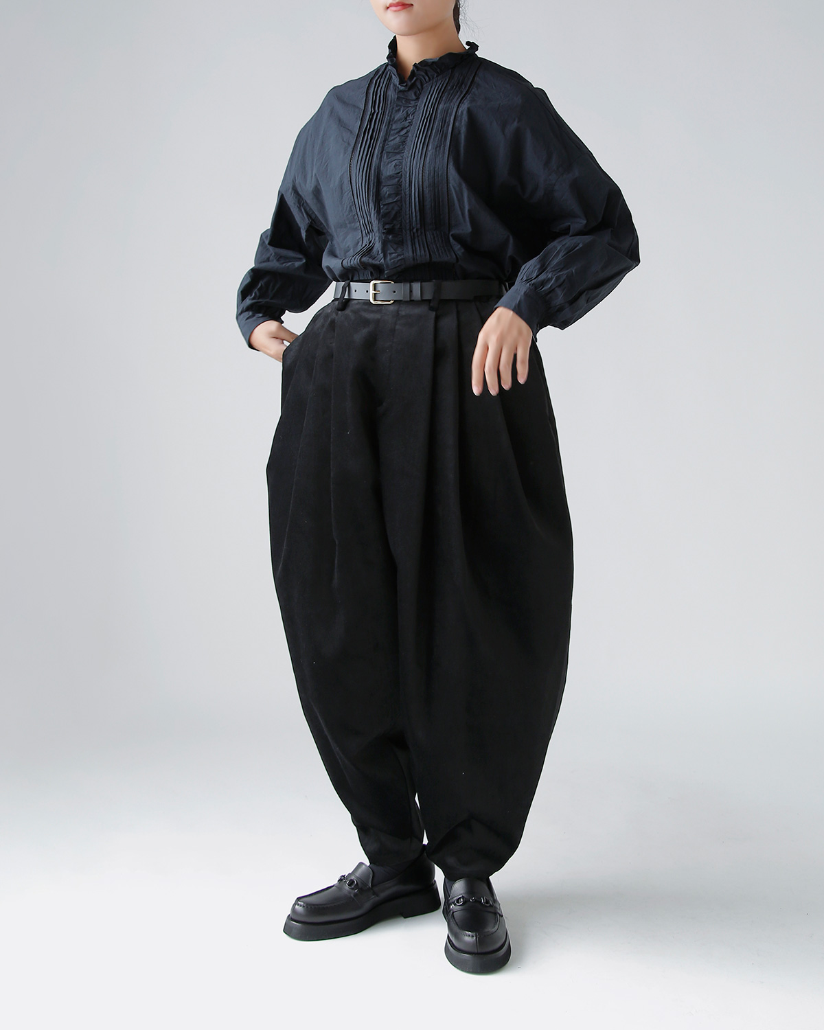 TENNE HANDCRAFTED MODERN(enhNtebh_)vXxxbg 3^bN e[p[h pc g3 tuck tapered pantsh 0028