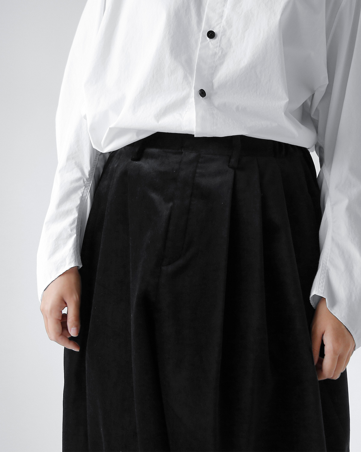 TENNE HANDCRAFTED MODERN(enhNtebh_)vXxxbg 3^bN e[p[h pc g3 tuck tapered pantsh 0028