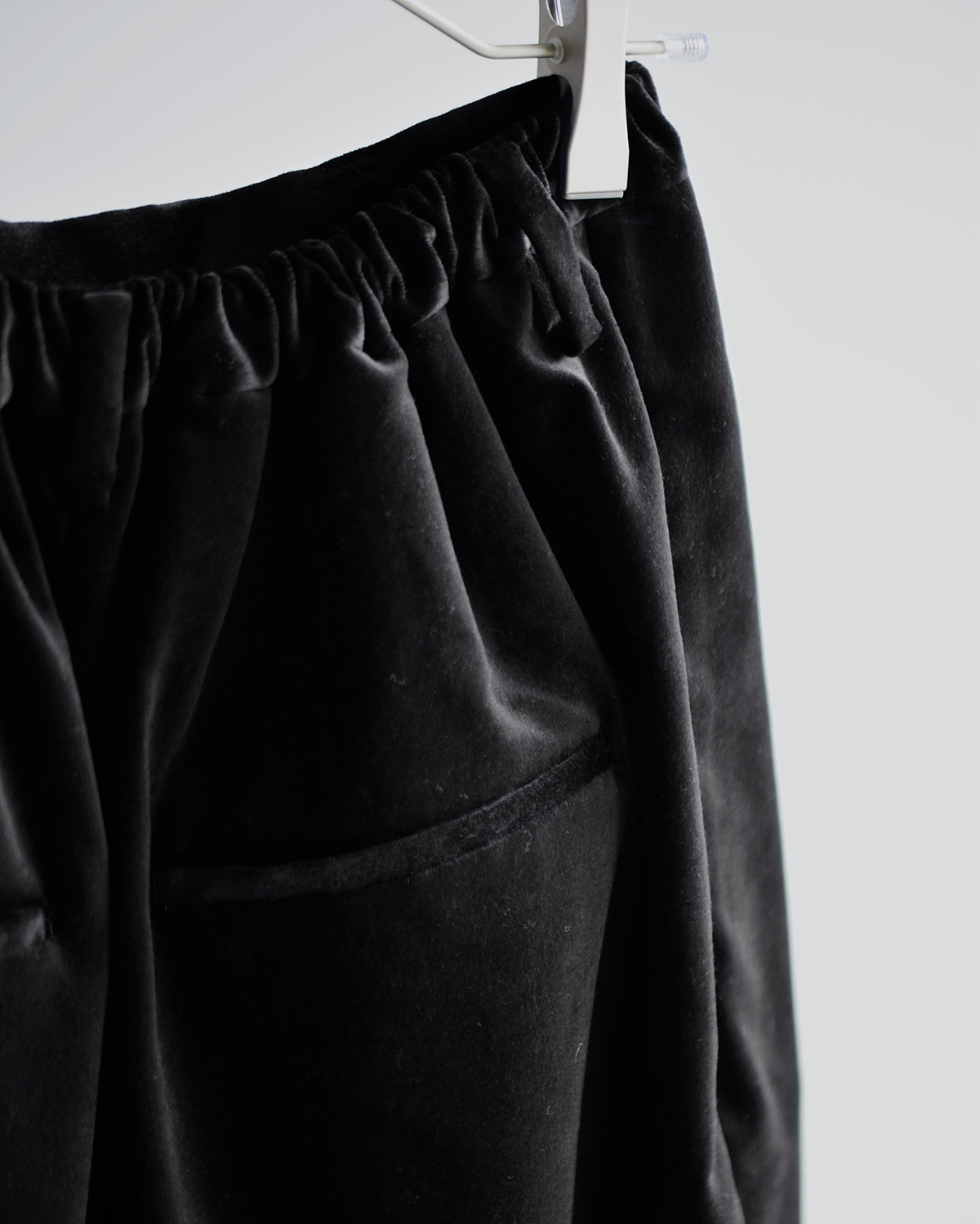 TENNE HANDCRAFTED MODERN(enhNtebh_)vXxxbg 3^bN e[p[h pc g3 tuck tapered pantsh 0028