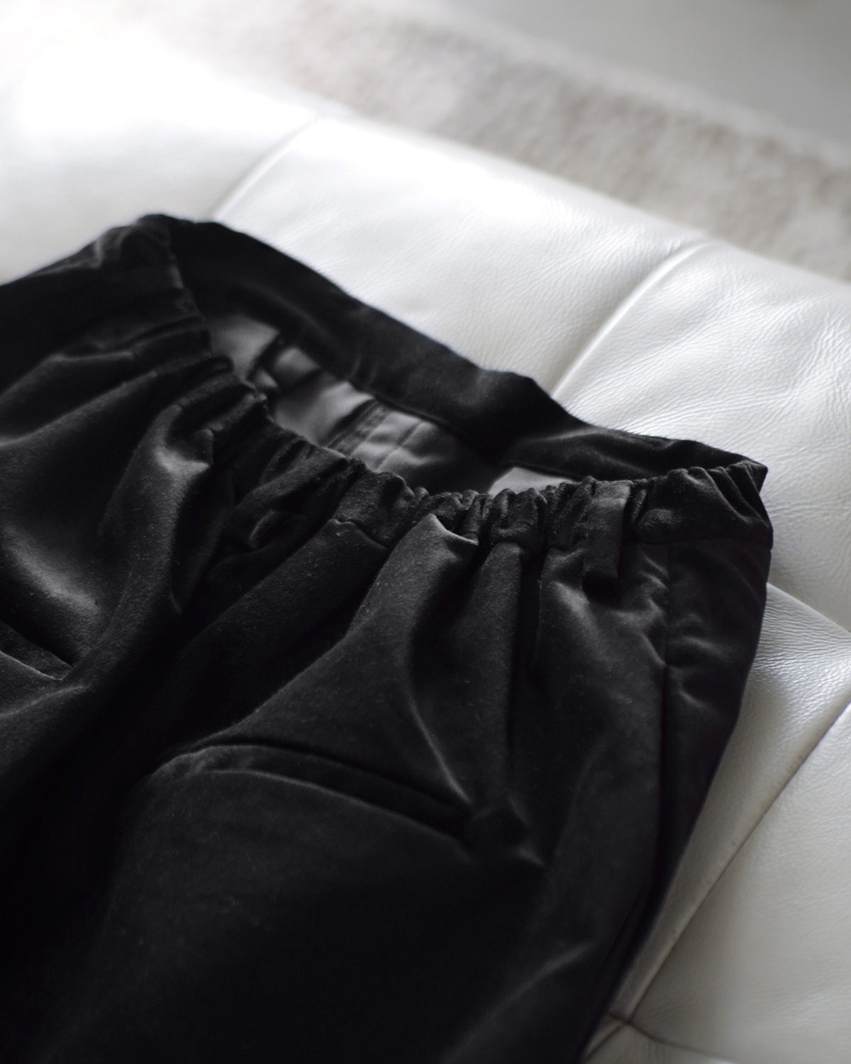 TENNE HANDCRAFTED MODERN(enhNtebh_)vXxxbg 3^bN e[p[h pc g3 tuck tapered pantsh 0028