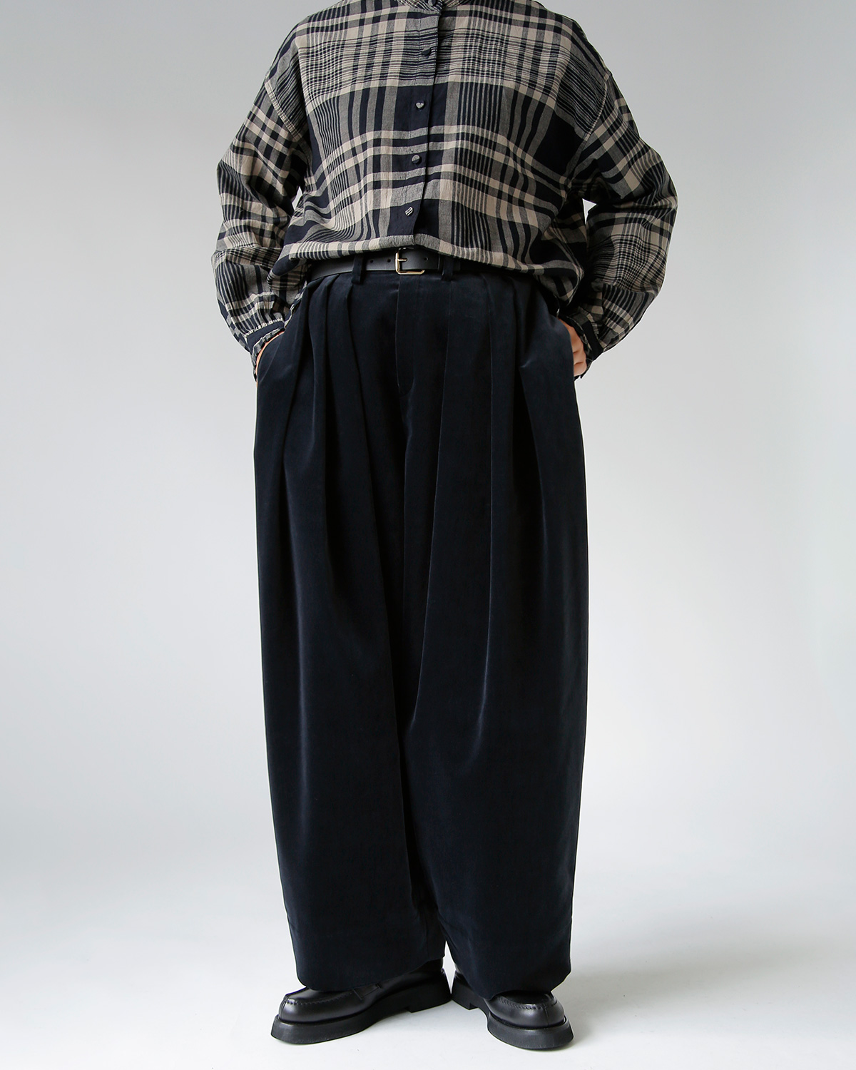 TENNE HANDCRAFTED MODERN(enhNtebh_)3^bN Ch pc g3 tuck wide pantsh 0029o