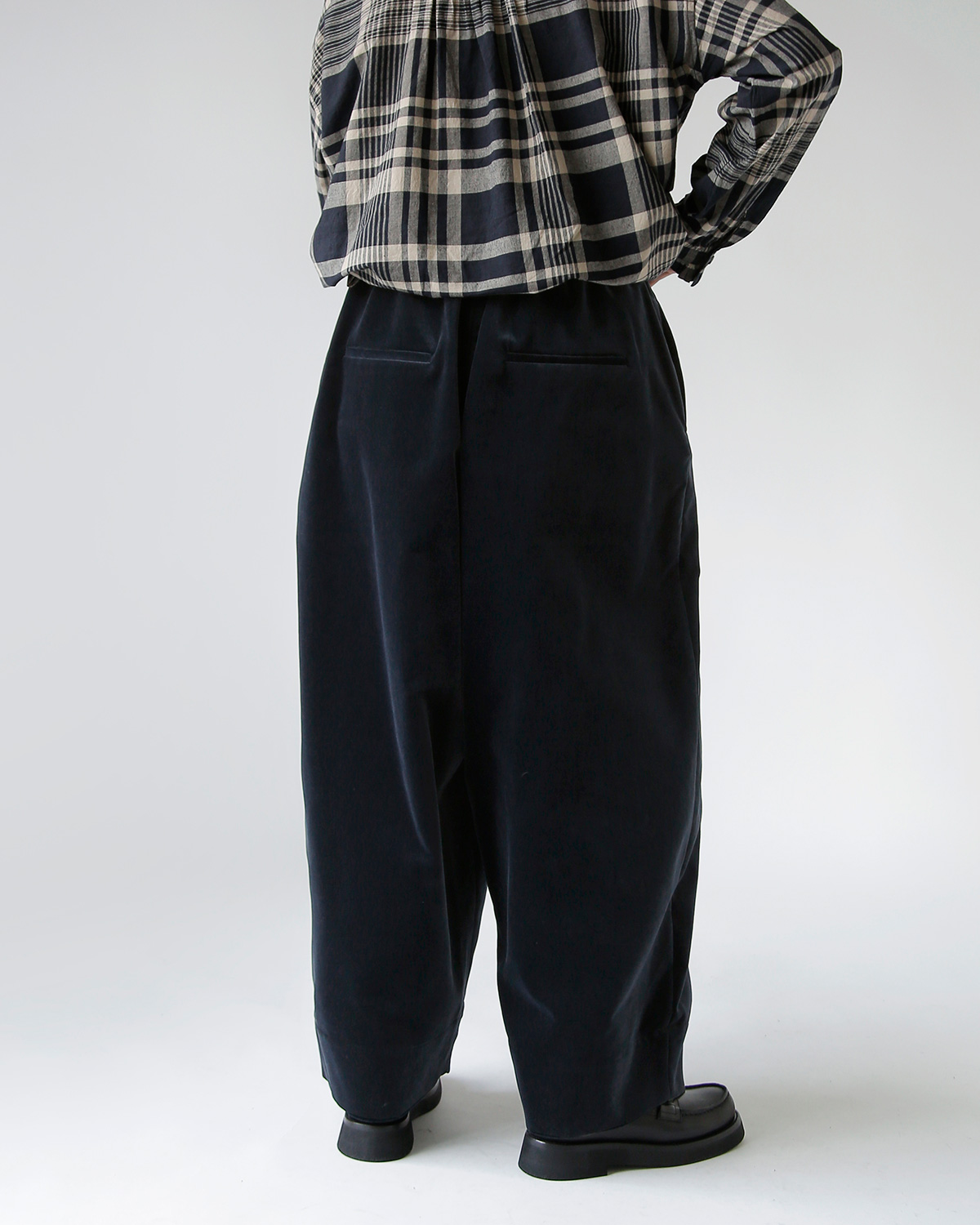 TENNE HANDCRAFTED MODERN(enhNtebh_)3^bN Ch pc g3 tuck wide pantsh 0029o