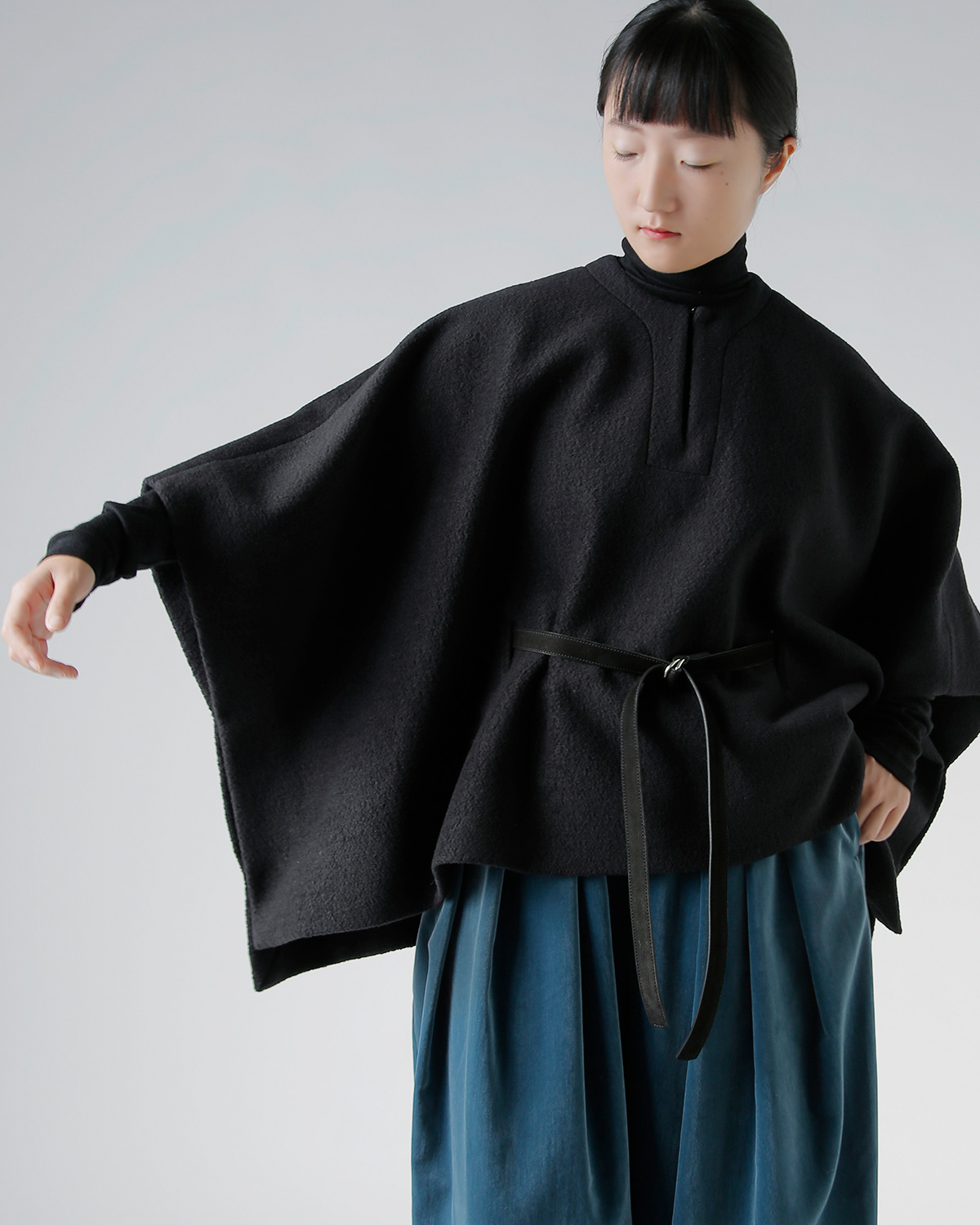 TENNE HANDCRAFTED MODERN(enhNtebh_)U[xgt AS E[ |` gangola wool ponchoh 007