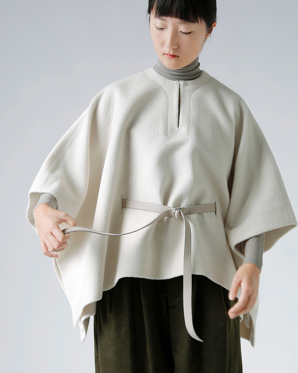 TENNE HANDCRAFTED MODERN(enhNtebh_)U[xgt AS E[ |` gangola wool ponchoh 007