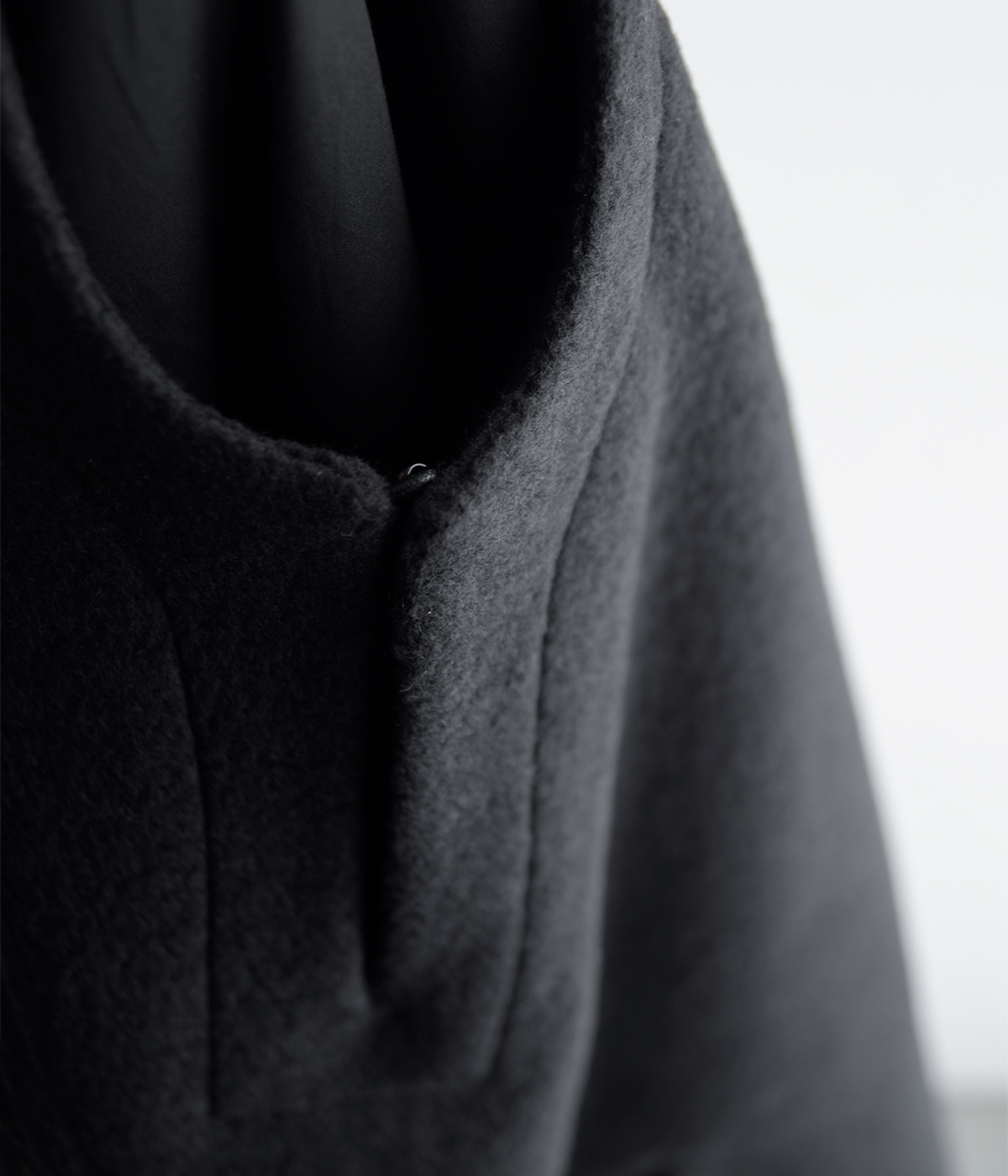 TENNE HANDCRAFTED MODERN(enhNtebh_)U[xgt AS E[ |` gangola wool ponchoh 007