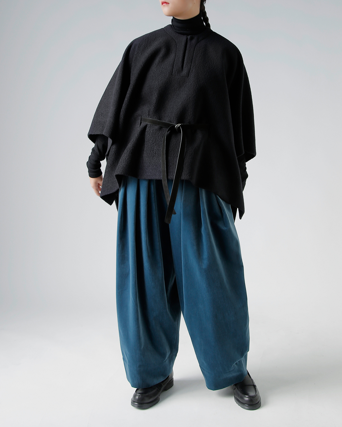 TENNE HANDCRAFTED MODERN(enhNtebh_)U[xgt AS E[ |` gangola wool ponchoh 007