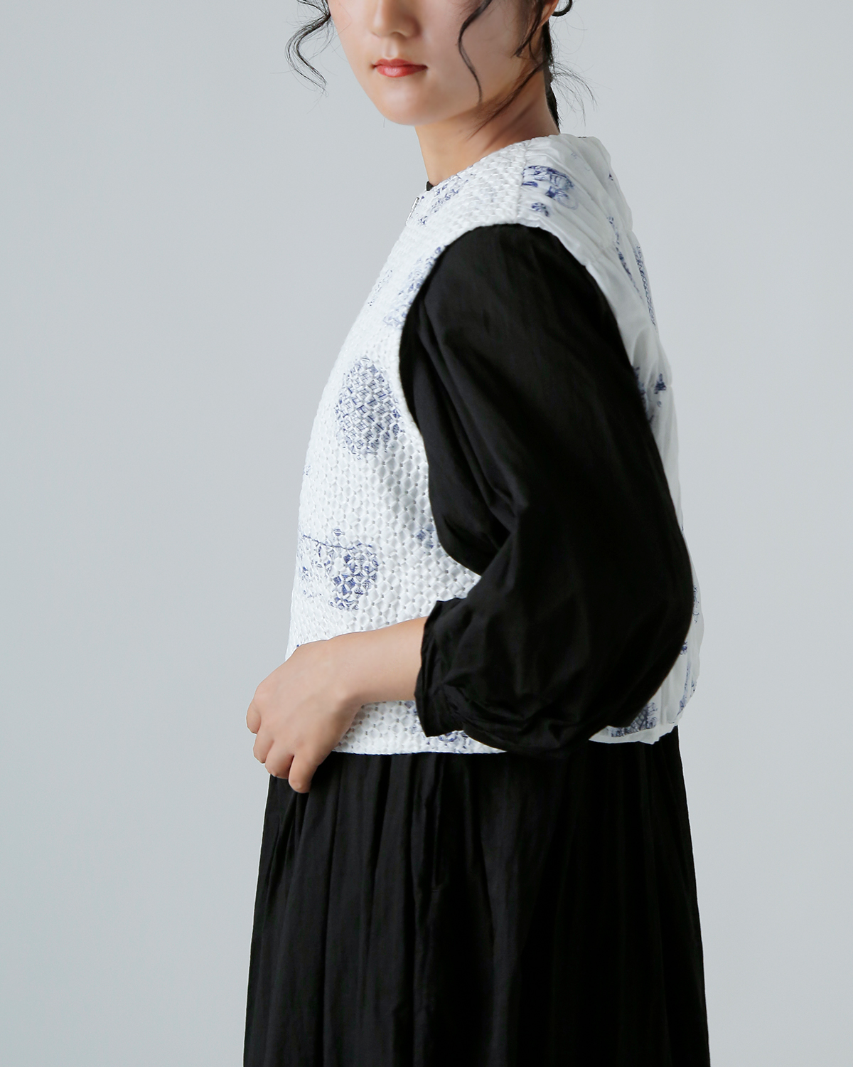 R & D.M.Co-(I[h}Ye[[)gX R[`OXeb` V[O xXg gTRELLIS COUCHING STITCH SHIRRING VESTh 7441