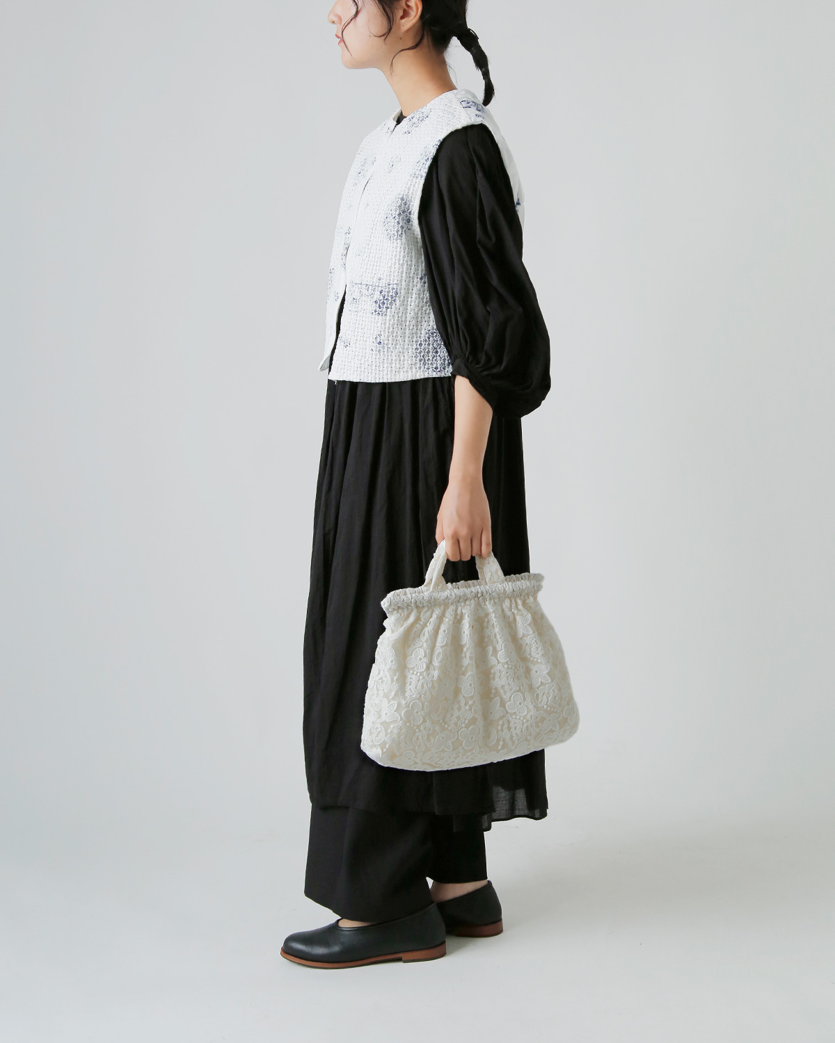 R & D.M.Co-(I[h}Ye[[)NE `[t [X obO gCROWN MOTIF LACE BAGh 7532