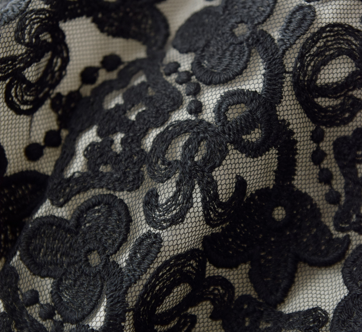 R & D.M.Co-(I[h}Ye[[)NE `[t [X obO gCROWN MOTIF LACE BAGh 7532