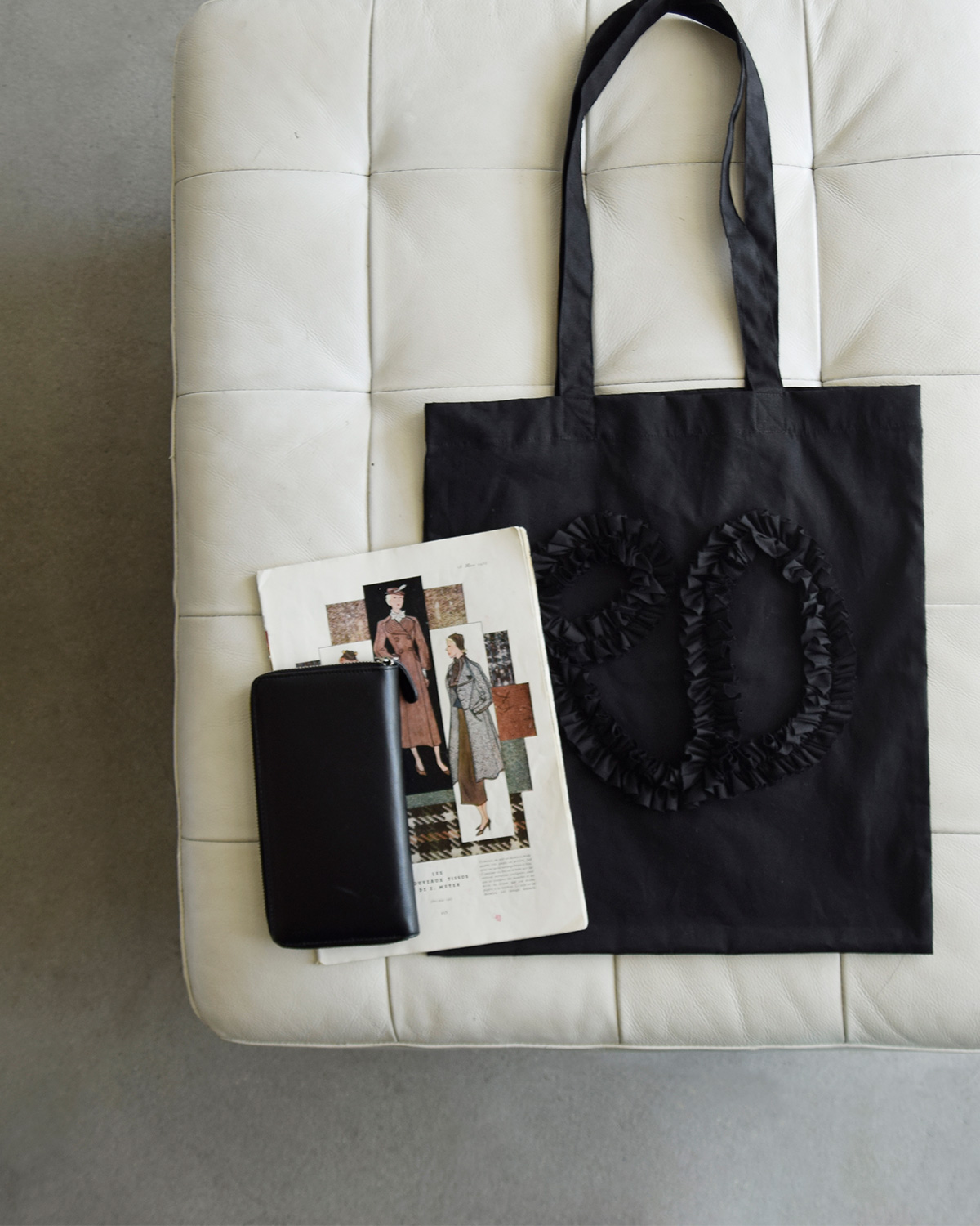 R & D.M.Co-(I[h}Ye[[)RED t GuC_[ g[g obO gRED FRILL EMBROIDERY TOTE BAGh 7625