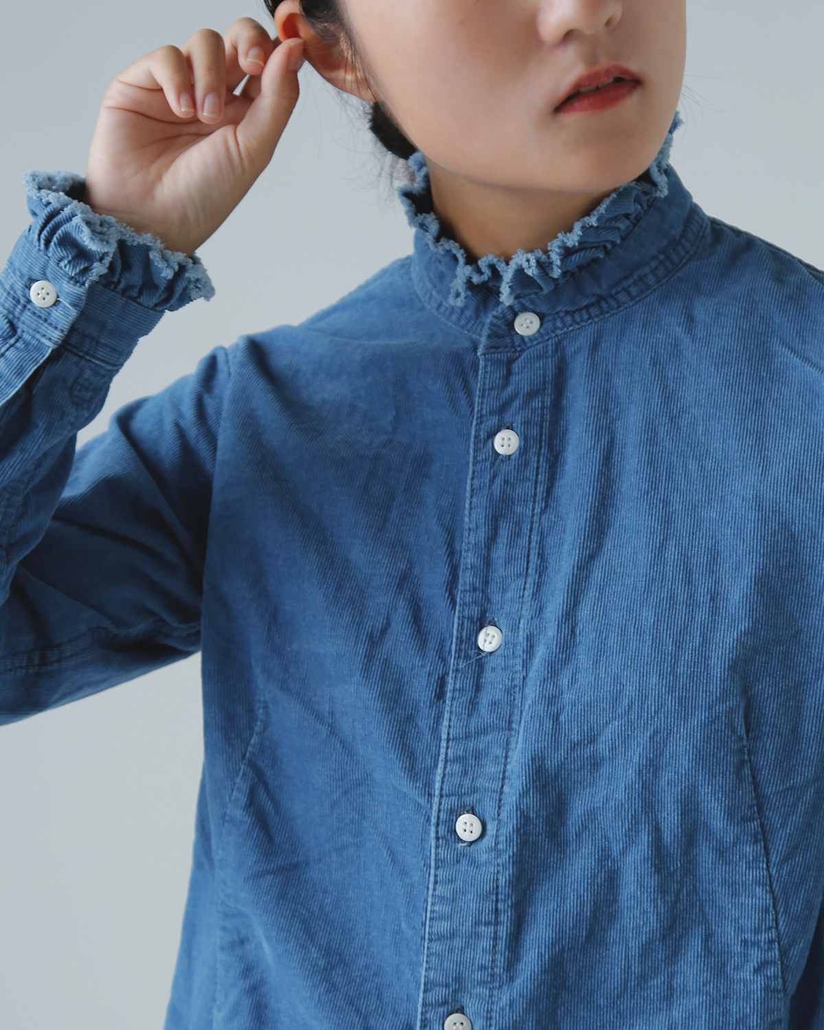 R & D.M.Co-(I[h}Ye[[)CfBS Cg R[fC tJ[ Vc gINDIGO LIGHT CORDUROY FRILL COLLAR SHIRTh 7677