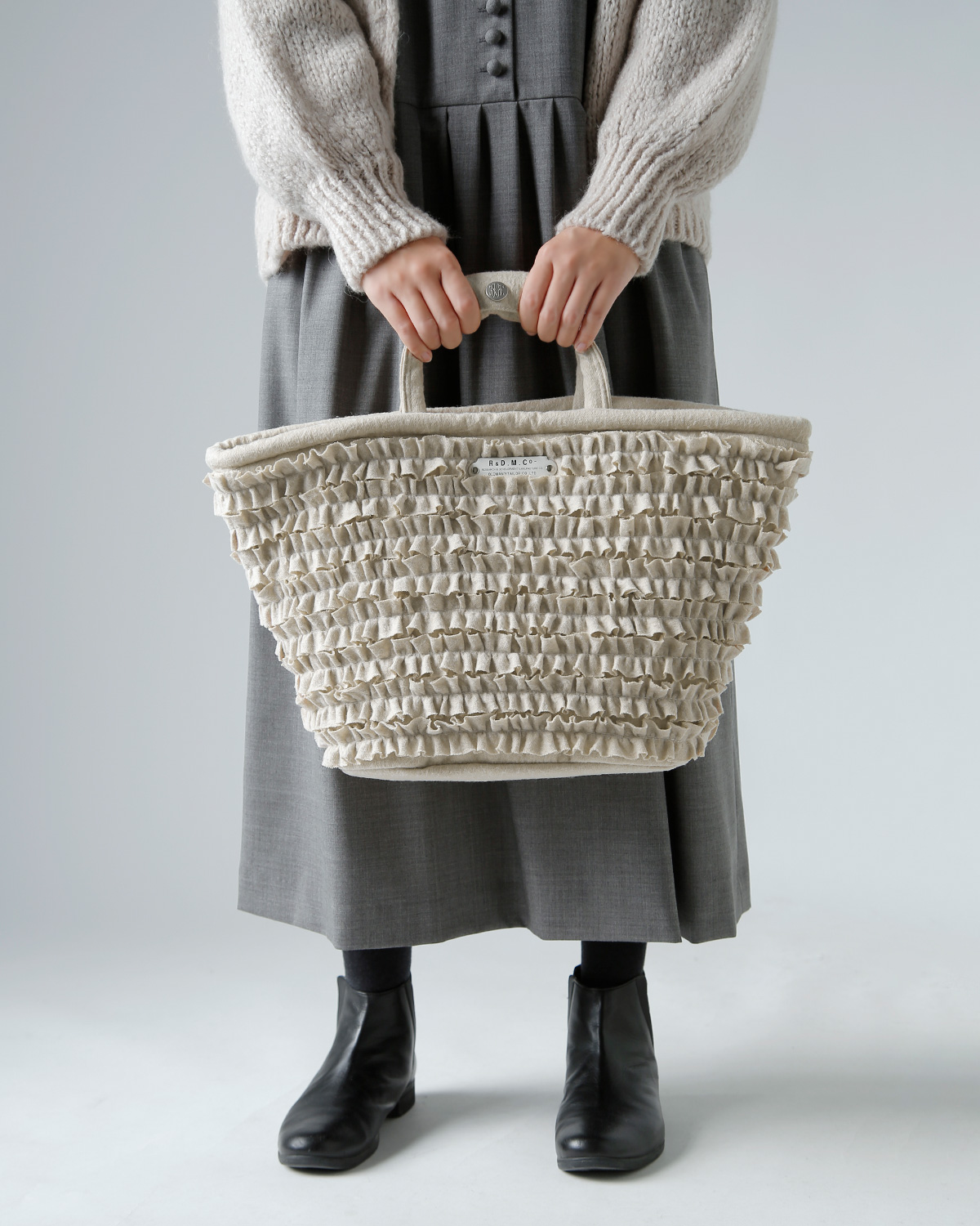 R & D.M.Co-(I[h}Ye[[)Rbg E[ t }VF obO S gC/W FRILL MARCHE BAG Sh 7706