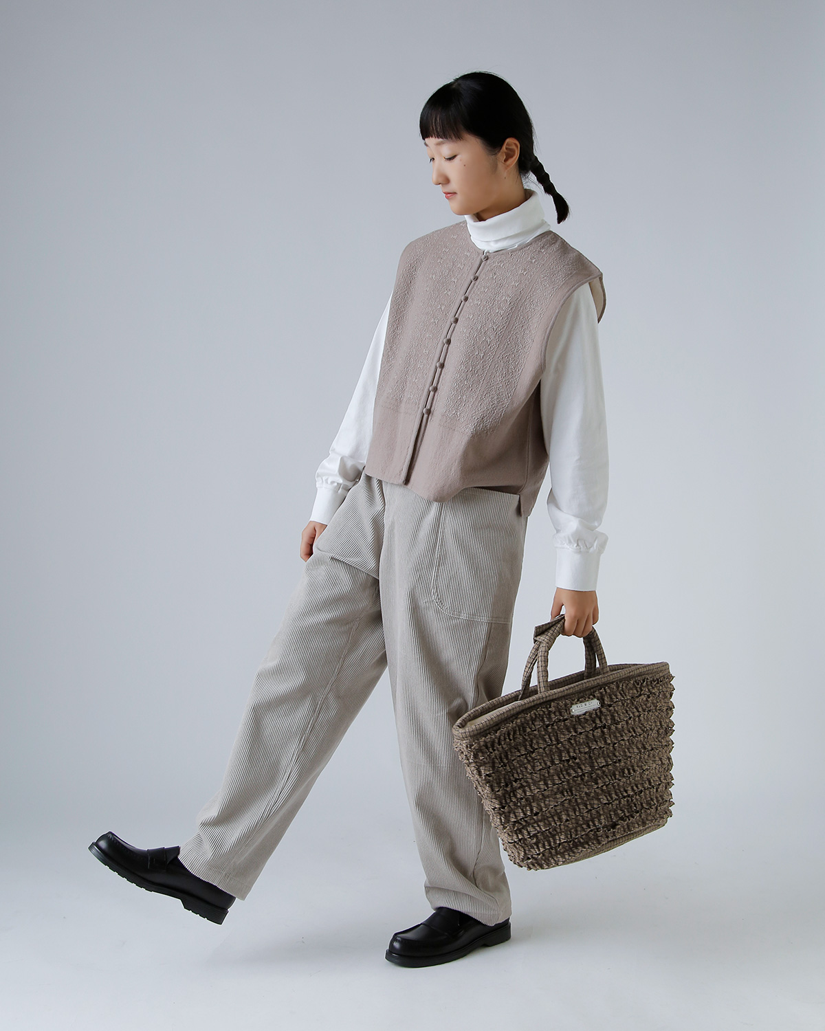 R & D.M.Co-(I[h}Ye[[)Rbg E[ t }VF obO S gC/W FRILL MARCHE BAG Sh 7706