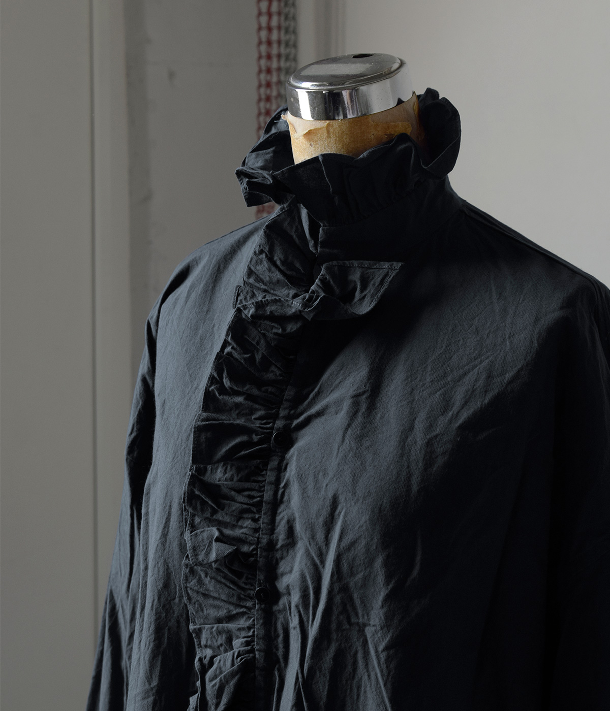 TOUJOURS(gDW[)VhE O vCh Rbg Vc gRuffle Shirth mm43es01