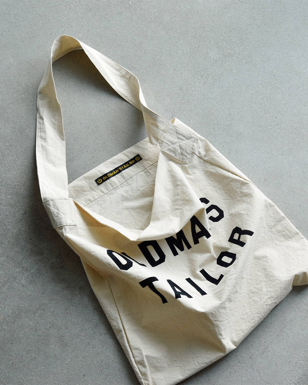 R & D.M.Co-(�I�[���h�}���Y�e�[���[)�R�b�g�� ���S�v�����g �����V�����_�[�o�b�O �gOMT ONE SHOULDER BAG�h m1178