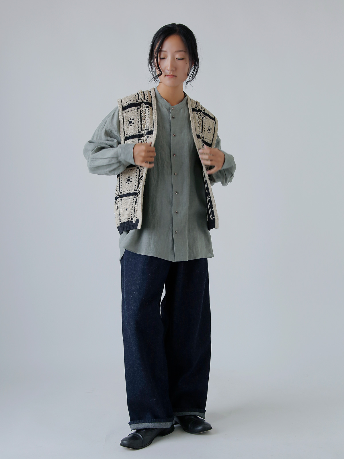 ONICA(IjJ)E[ Rbg ubNWK[h jbg xXg gBlocked Jacquard Vesth oni055