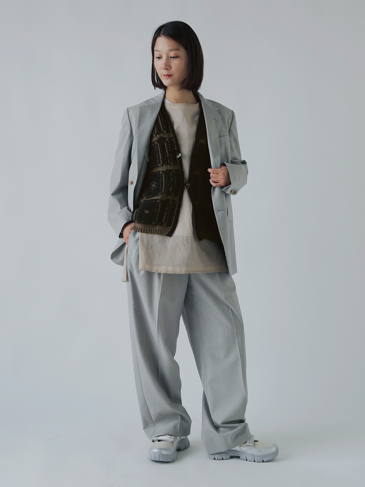 ONICA(IjJ)E[ Rbg ubNWK[h jbg xXg gBlocked Jacquard Vesth oni055