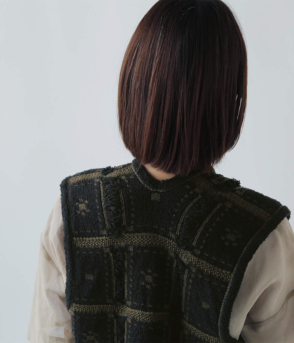 ONICA(IjJ)E[ Rbg ubNWK[h jbg xXg gBlocked Jacquard Vesth oni055