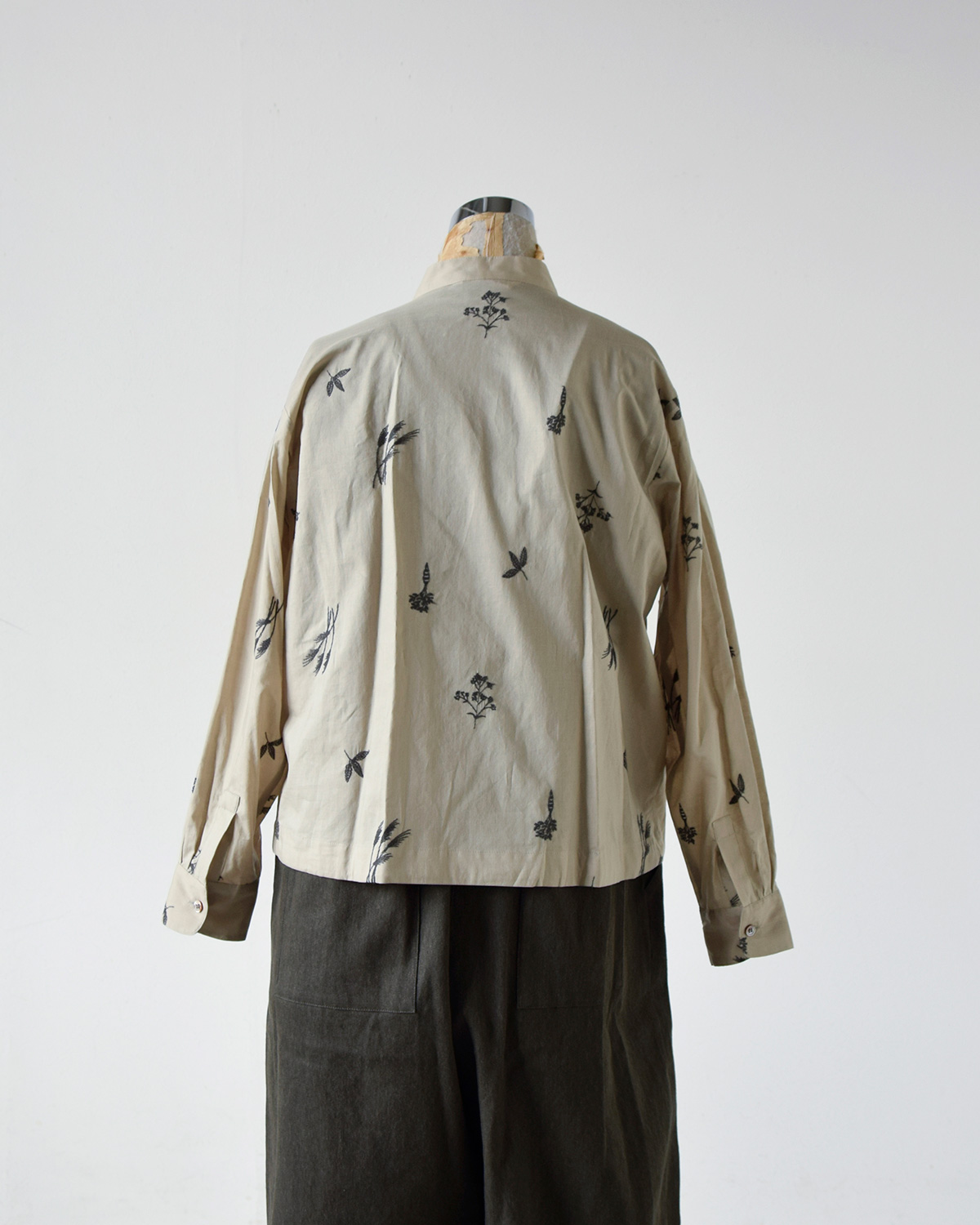 atelier naruse(AgGiZ)Rbg i uEX gwinter plantsh h02081