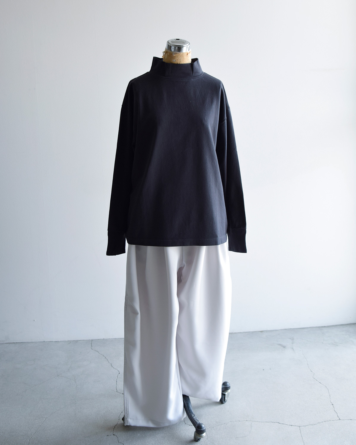 TOUJOURS(gDW[)I[KjbN t@C Rbg W[W[ vI[o[ gHigh Neck Big Pulloverh lm43xc06