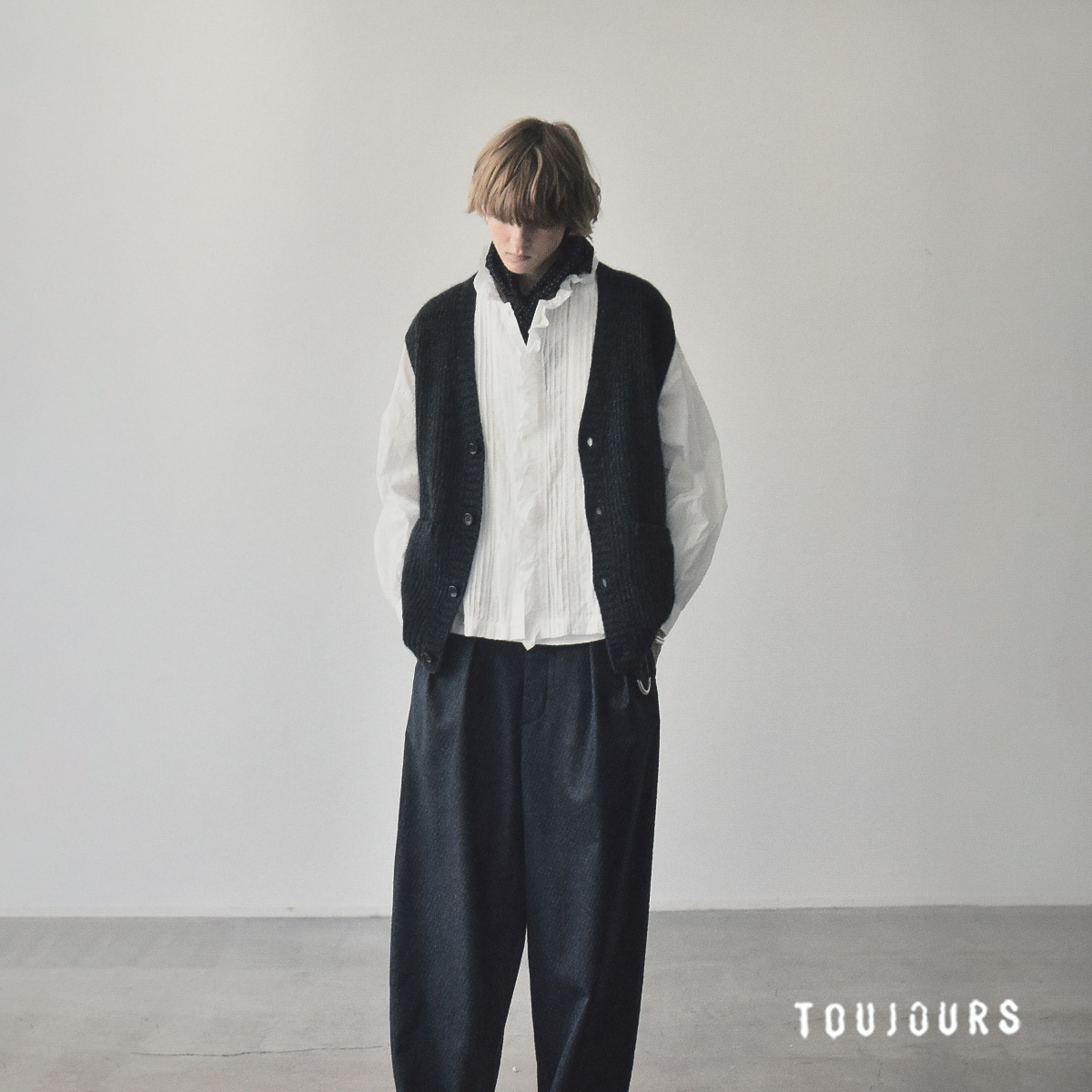 TOUJOURS(gDW[)t@C[ Rbg NX Vc gLace Pin Tuck Ruffle Shirth mm43ds01