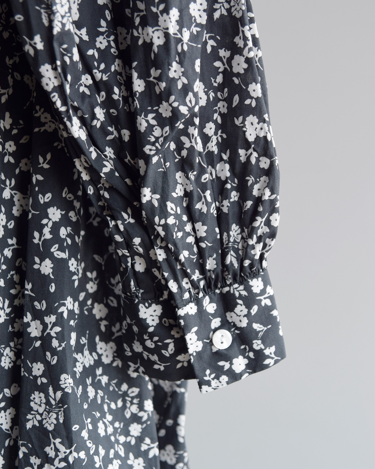 TOUJOURS(gDW[)t[vg Rbg Xgb` hX gClassic Gathered Dressh ym43fd03