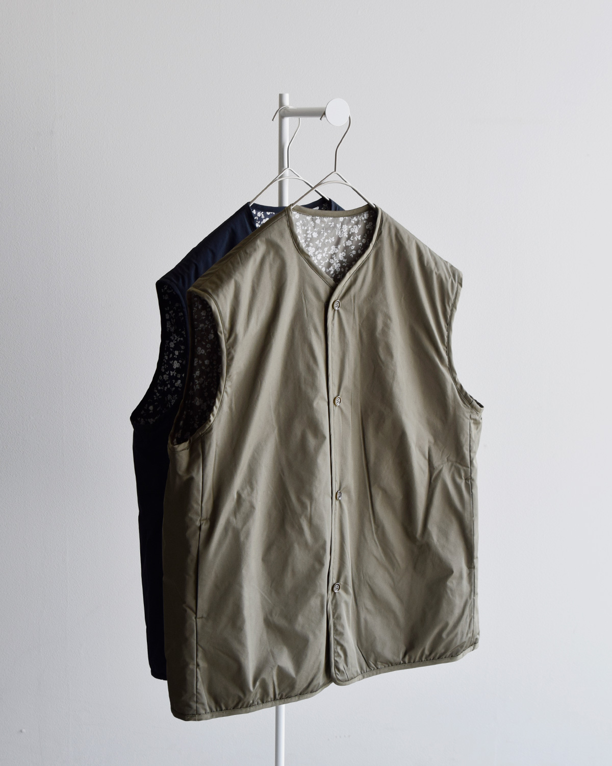 TOUJOURS(gDW[)t[vg Rbg Xgb` o[Vu xXg gReversible Padded Utility Vesth ym43fv02