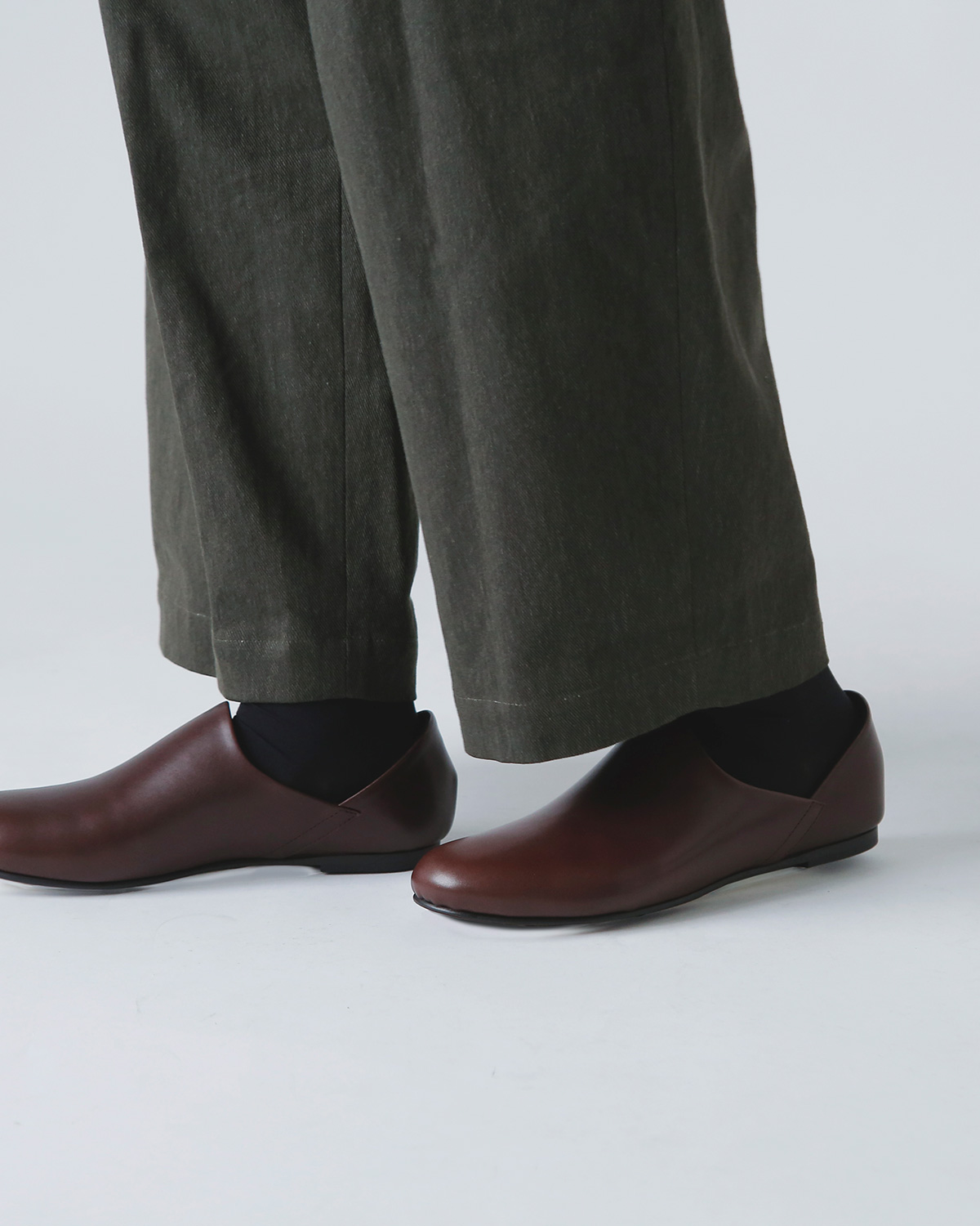 AUTTAA(AEb^)X[XLbvU[ Xb| V[Y gRoom Shoes IIh