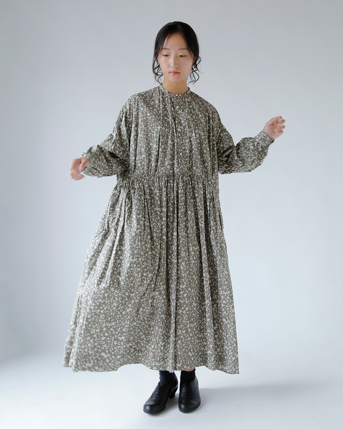 TOUJOURS(gDW[)t[vg Rbg Xgb` hX gClassic Gathered Dressh ym43fd03