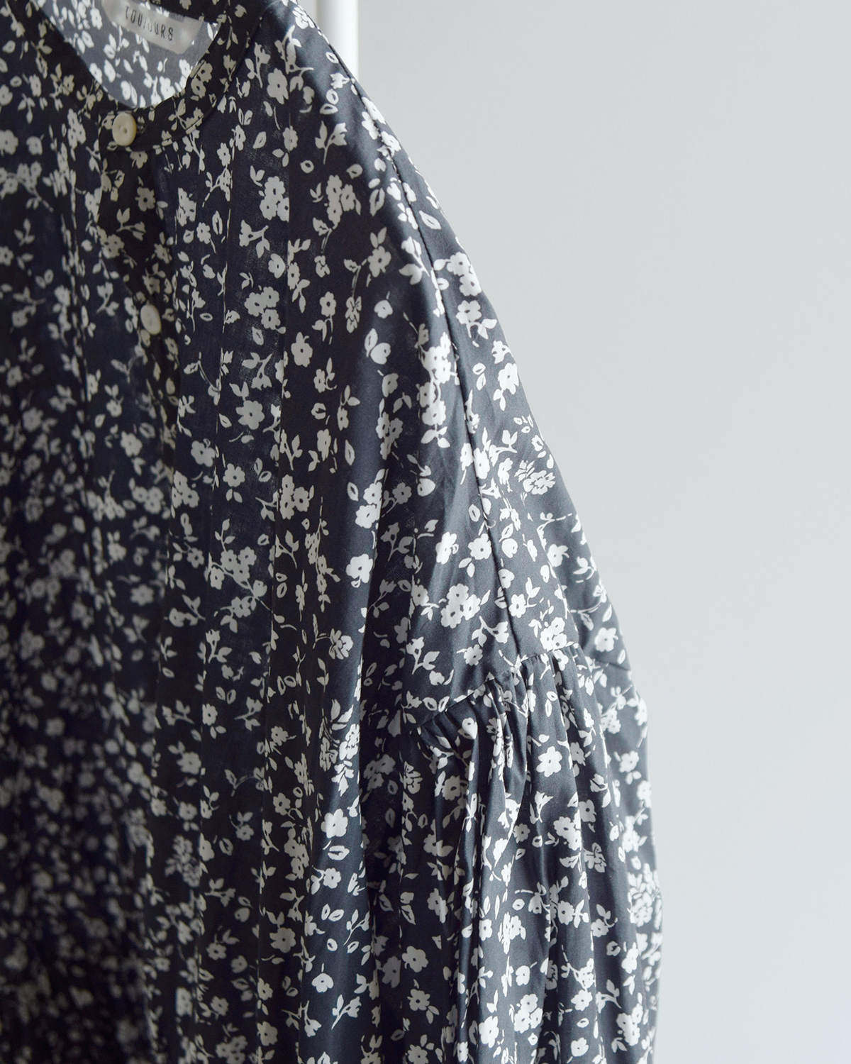 TOUJOURS(gDW[)t[vg Rbg Xgb` hX gClassic Gathered Dressh ym43fd03