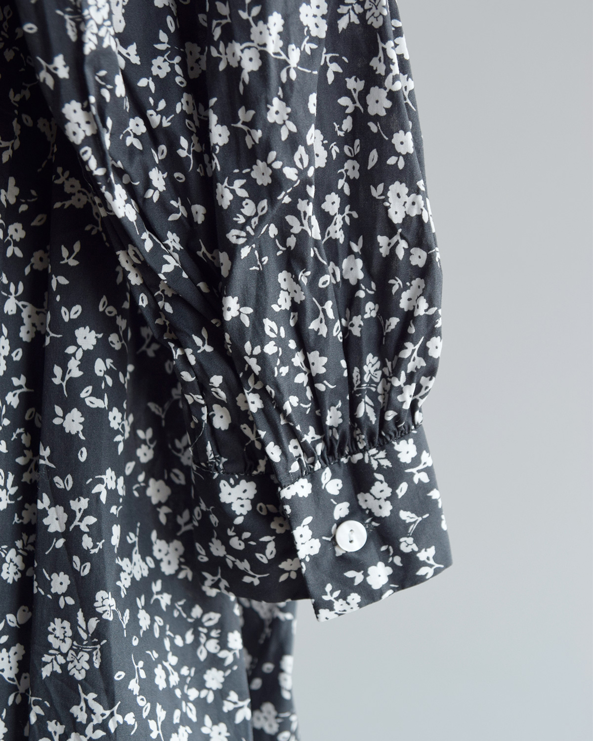 TOUJOURS(gDW[)t[vg Rbg Xgb` hX gClassic Gathered Dressh ym43fd03