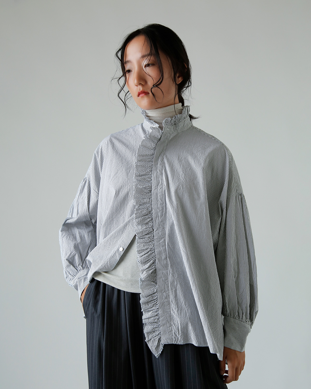 TOUJOURS(gDW[)t@C Rbg ^b^\[ vCh Vc gBand Collar Bishop Sleeve Ruffle Shirth ym43ps02