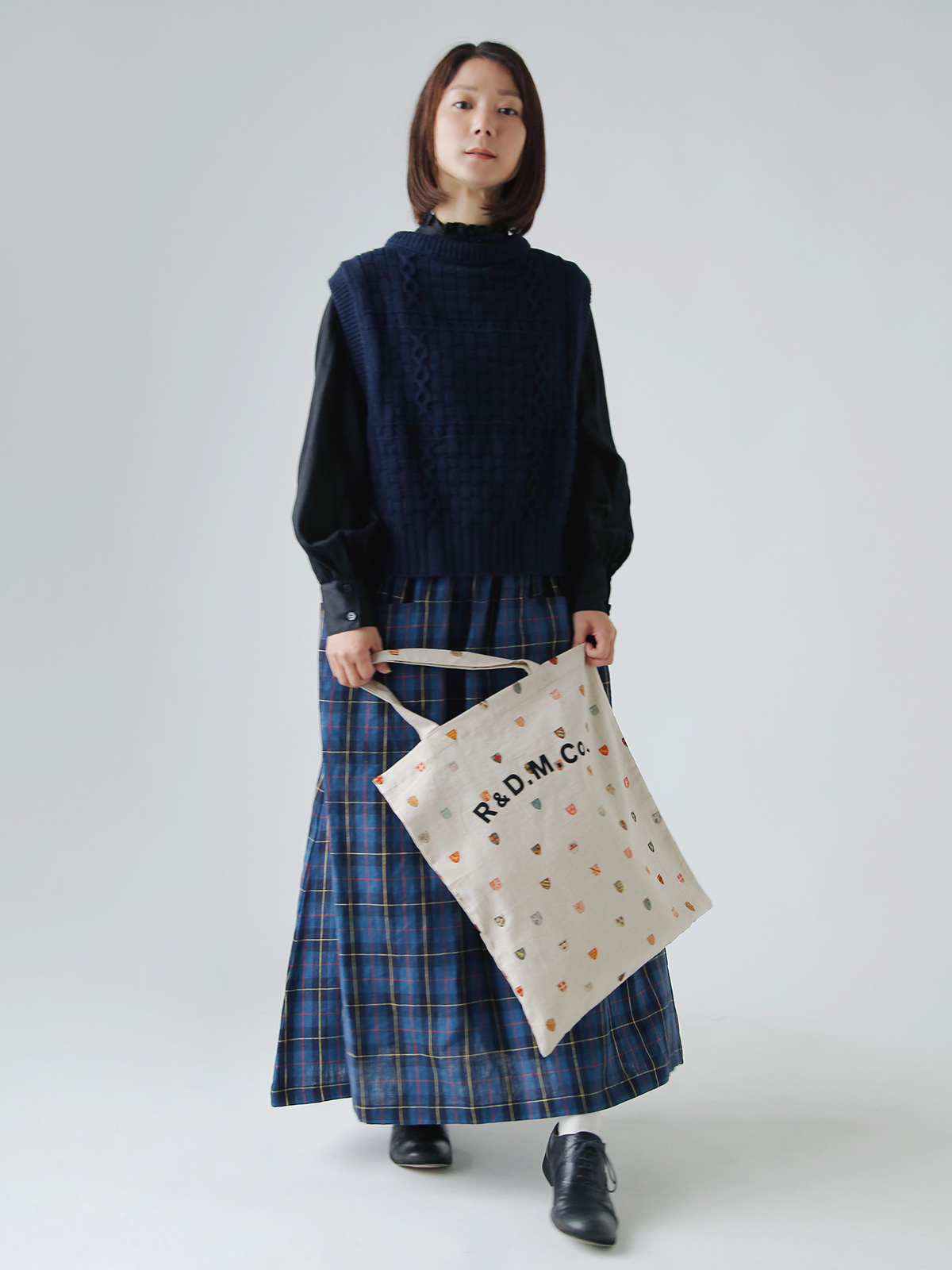 R & D.M.Co-(I[h}Ye[[)Rbg l R[gIuA[Y g[g obO gCOTTON LINEN COAT OF ARMS TOTE BAGh 7498