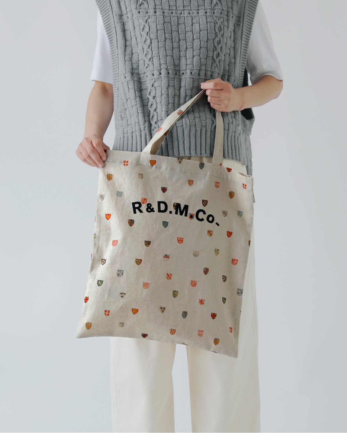 R & D.M.Co-(I[h}Ye[[)Rbg l R[gIuA[Y g[g obO gCOTTON LINEN COAT OF ARMS TOTE BAGh 7498