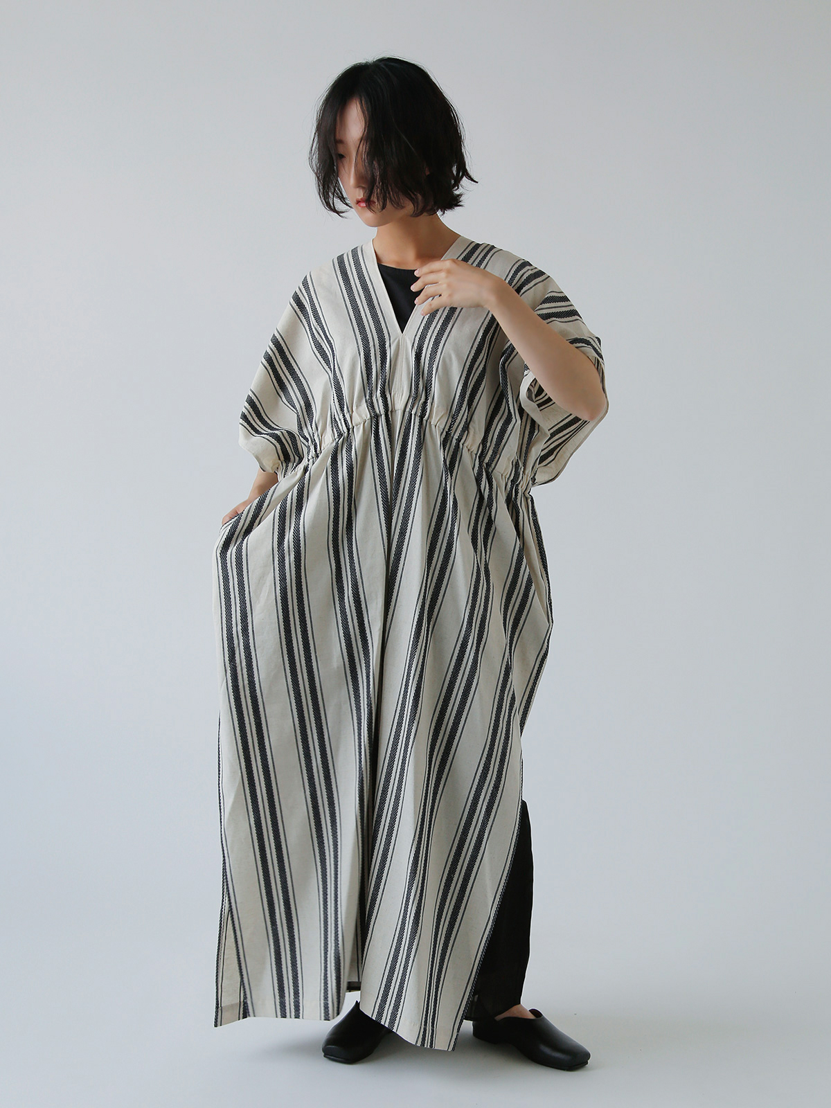 WONDER FULL LIFE(_[tCt)Rbg l lCeBuXgCv lI Jt^ hX gNEO KAFTAN DRESSh wfl25-r57