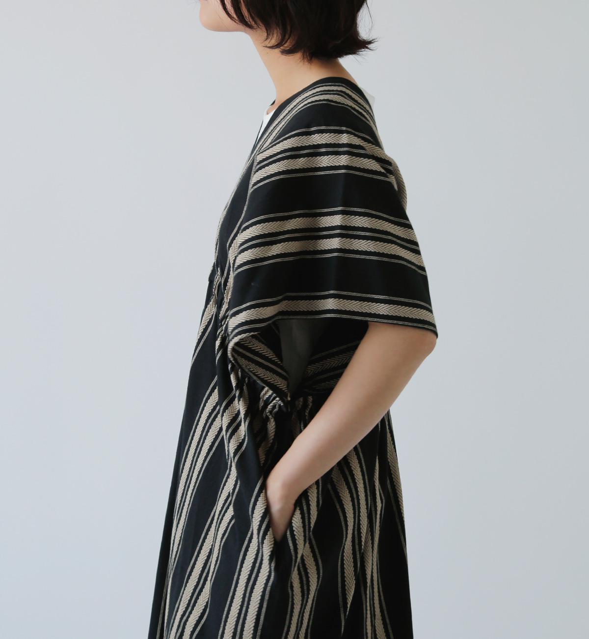 WONDER FULL LIFE(_[tCt)Rbg l lCeBuXgCv lI Jt^ hX gNEO KAFTAN DRESSh wfl25-r57