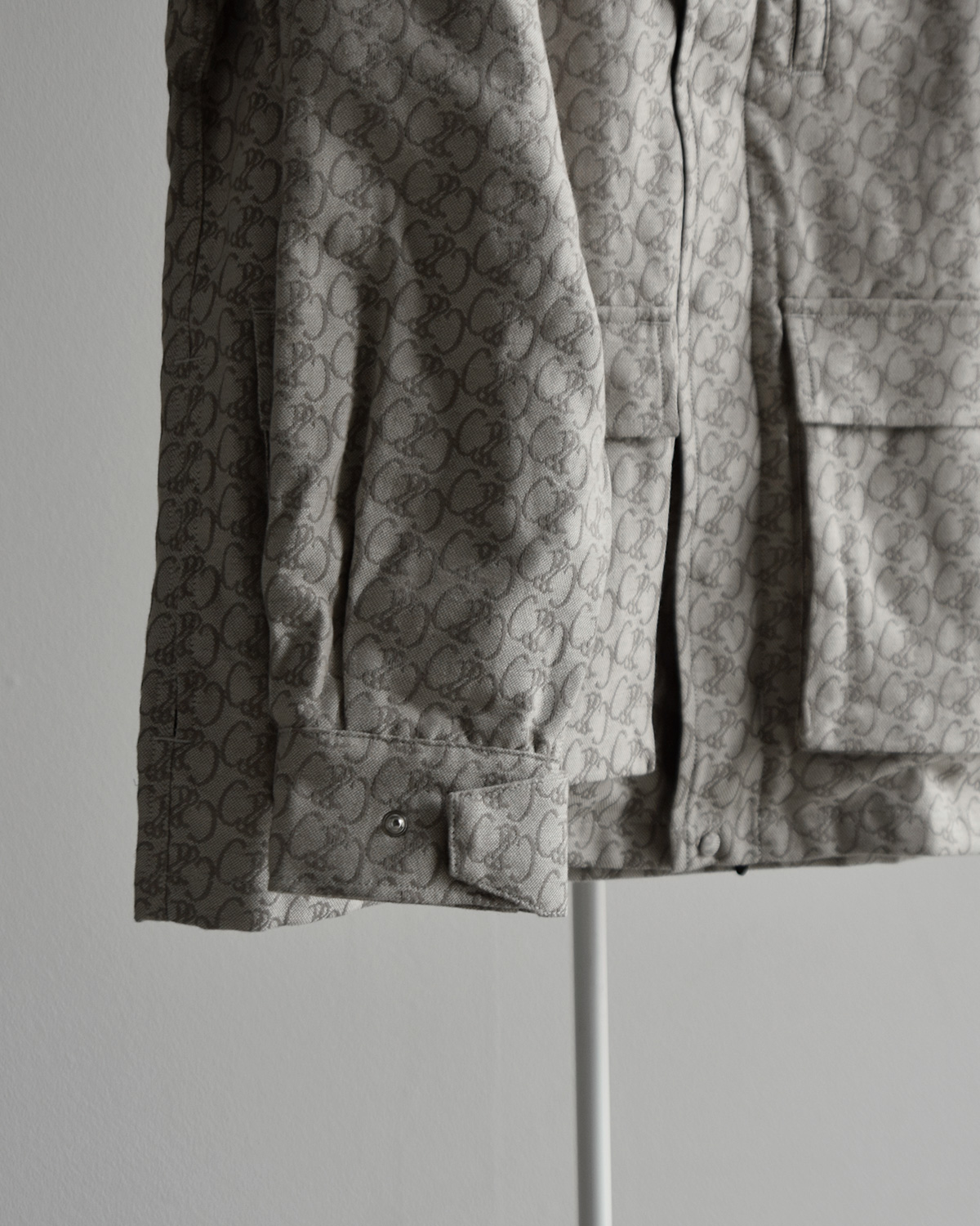 COSMIC WONDER(�R�Y�~�b�N�����_�[)�R�b�g�����l�� �W���K�[�h �t�B�[���h�R�[�g Cw monogram field coat 24cw07008